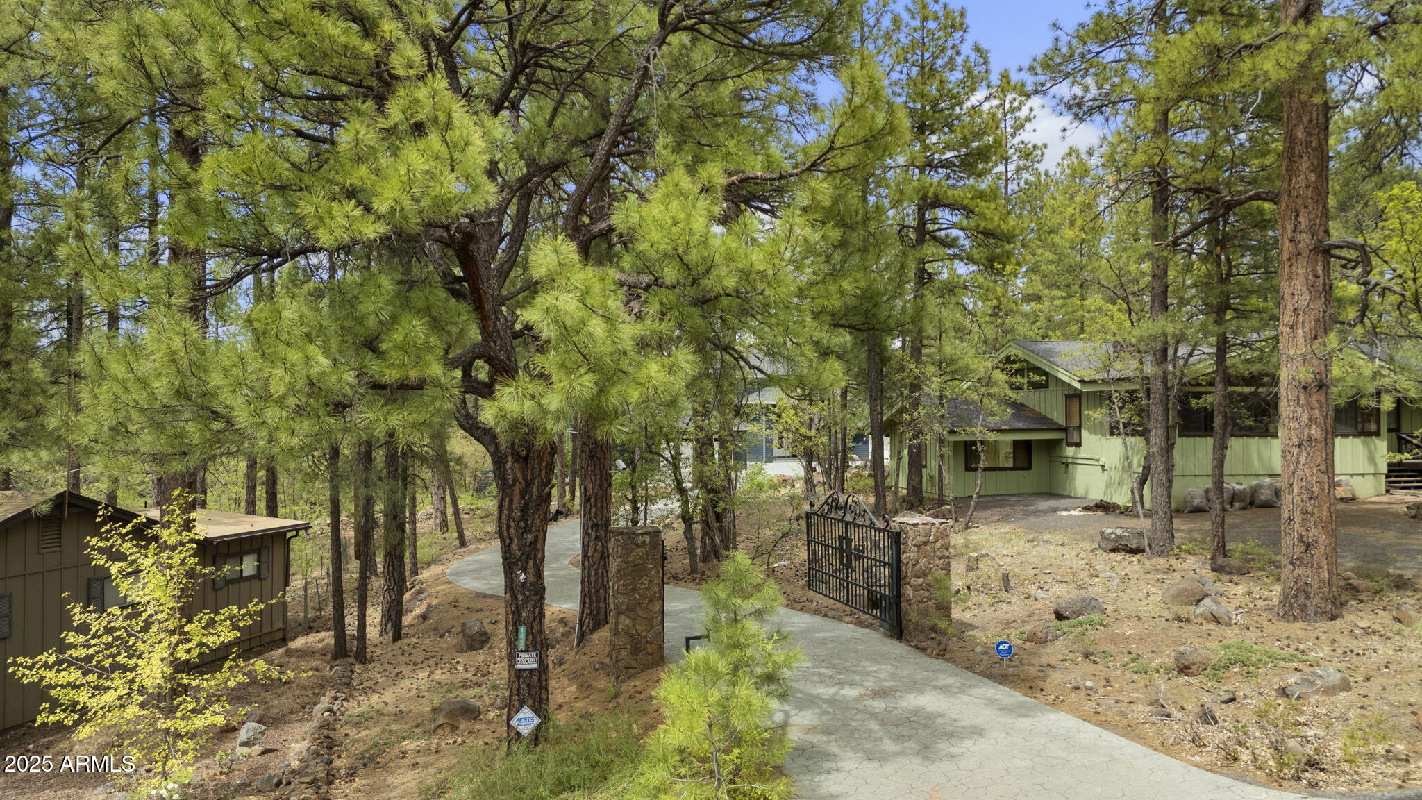 Munds Park, Arizona, 86017, United States, 5 Bedrooms Bedrooms, ,4 BathroomsBathrooms,Residential,For Sale,1932154