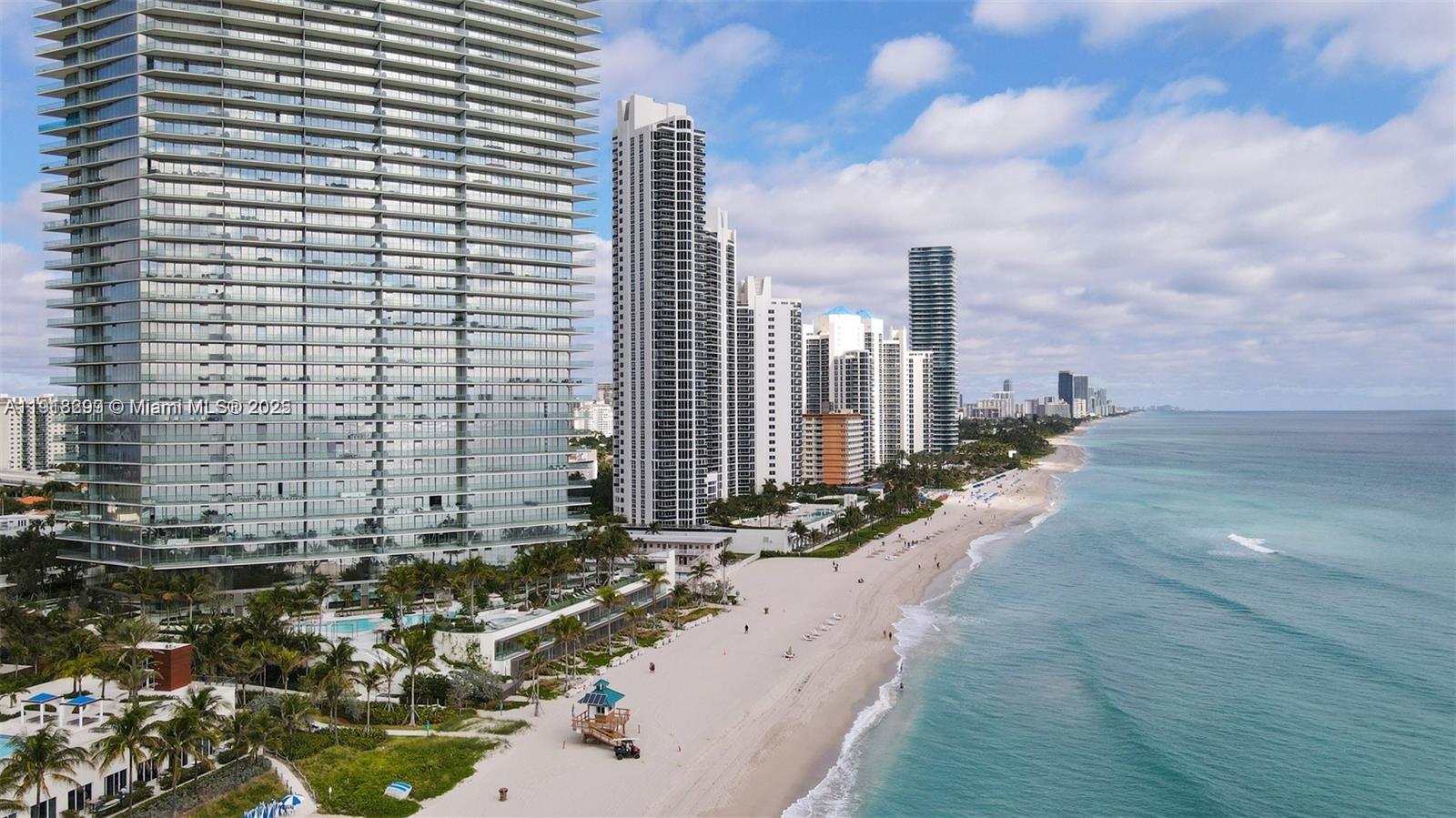 Sunny Isles Beach, Florida, 33160, United States, 2 Bedrooms Bedrooms, ,2 BathroomsBathrooms,Residential,For Sale,1996816