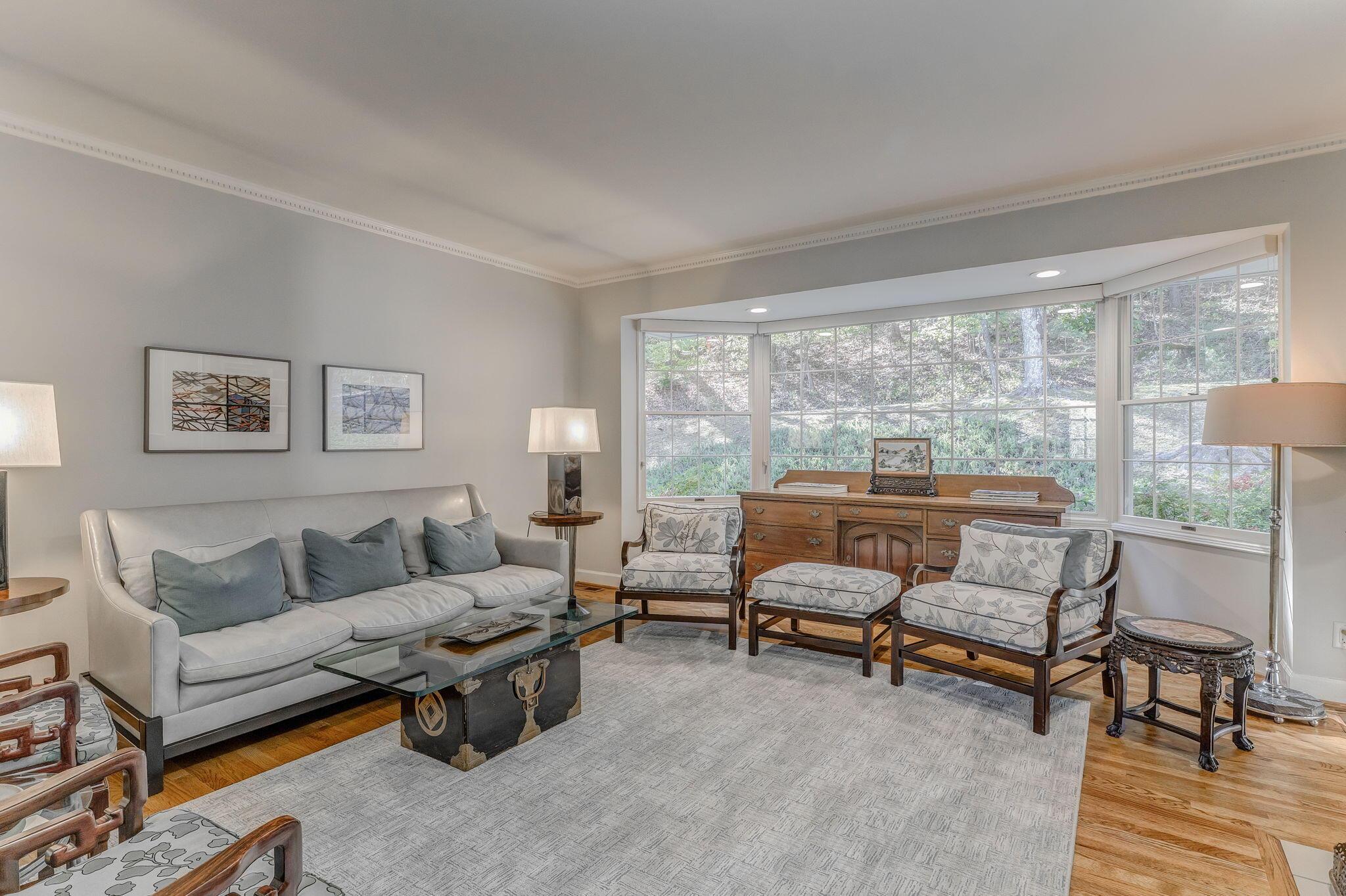 Dalton, Georgia, 30720, United States, 4 Bedrooms Bedrooms, ,4 BathroomsBathrooms,Residential,For Sale,1998245