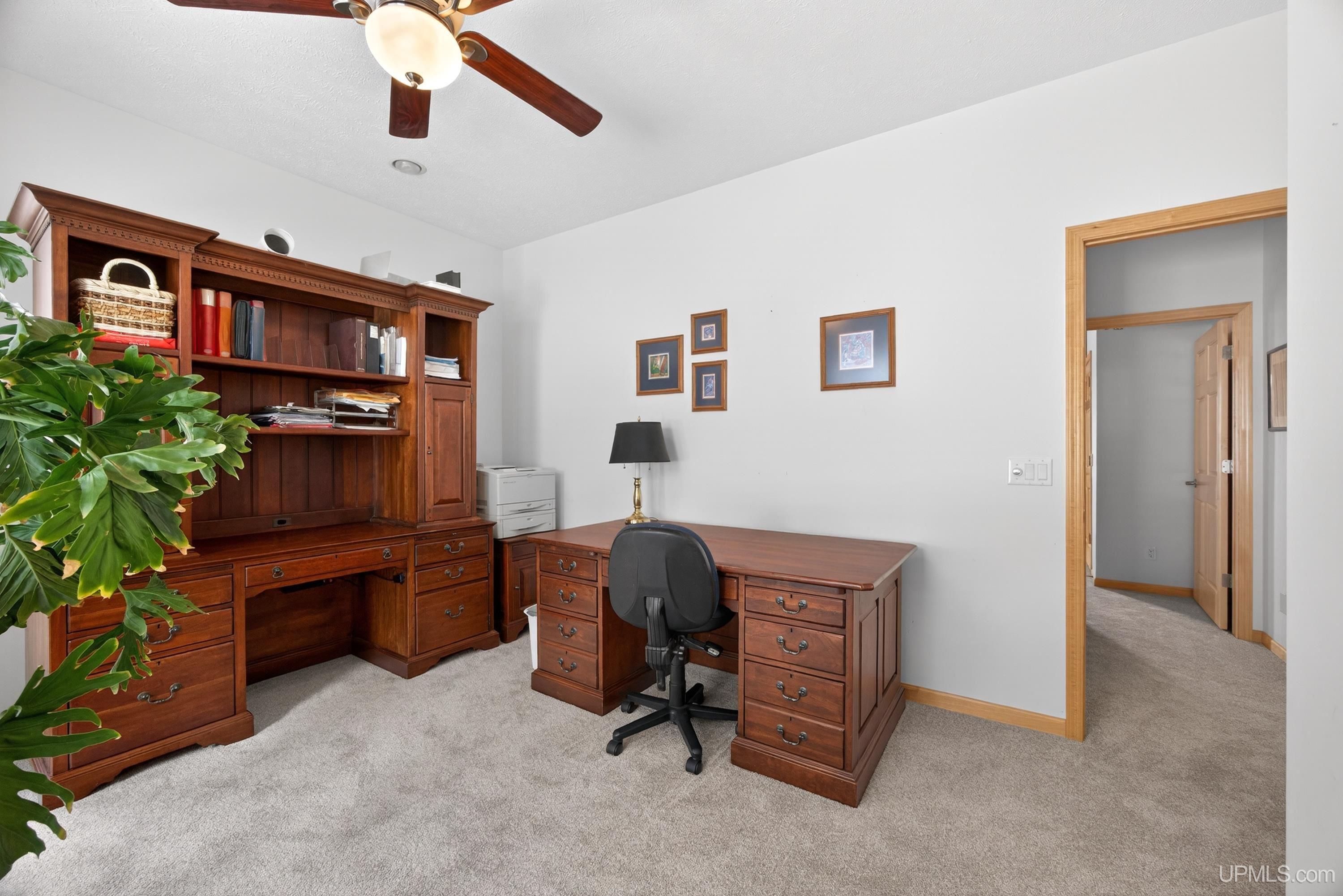Houghton, Michigan, 49931, United States, 3 Bedrooms Bedrooms, ,4 BathroomsBathrooms,Residential,For Sale,2029605