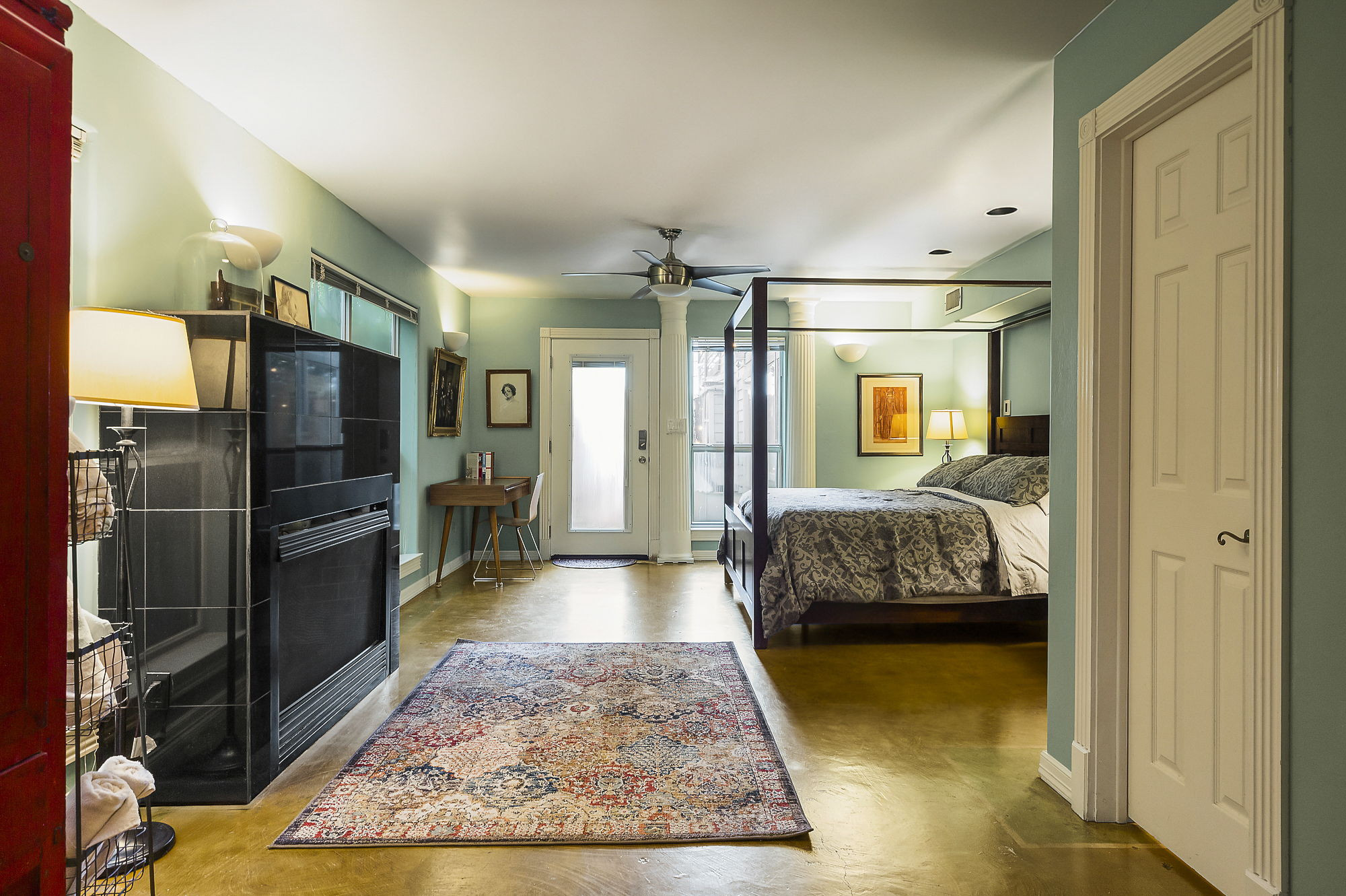  Historic East Austin Compound with Artistic Soul - 物件實景