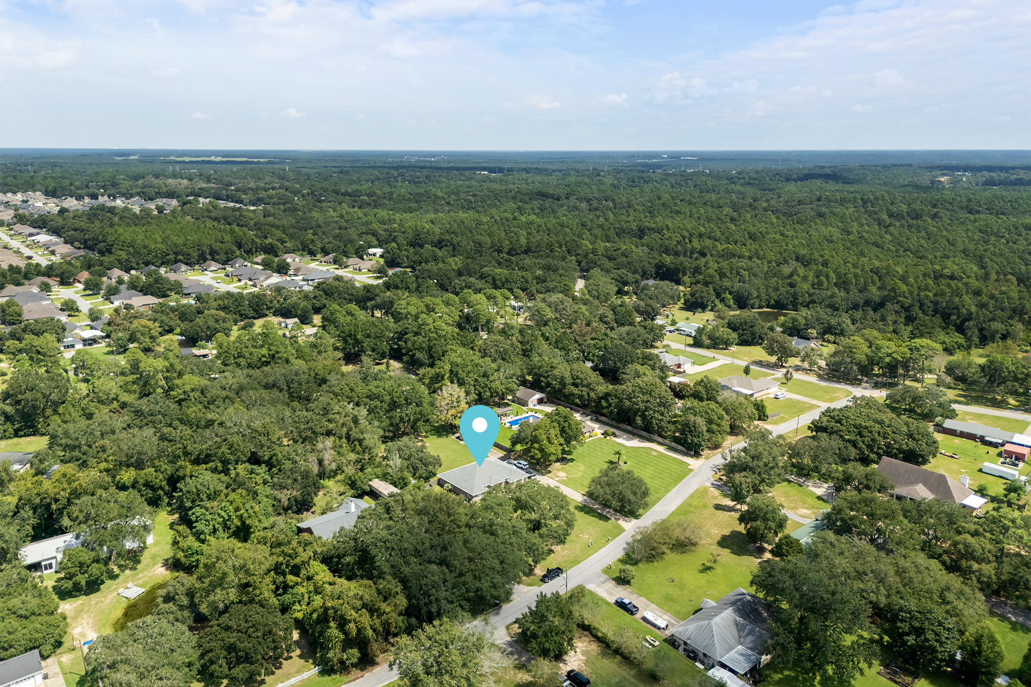  Move-In Ready Home on Nearly an Acre - 物件實景