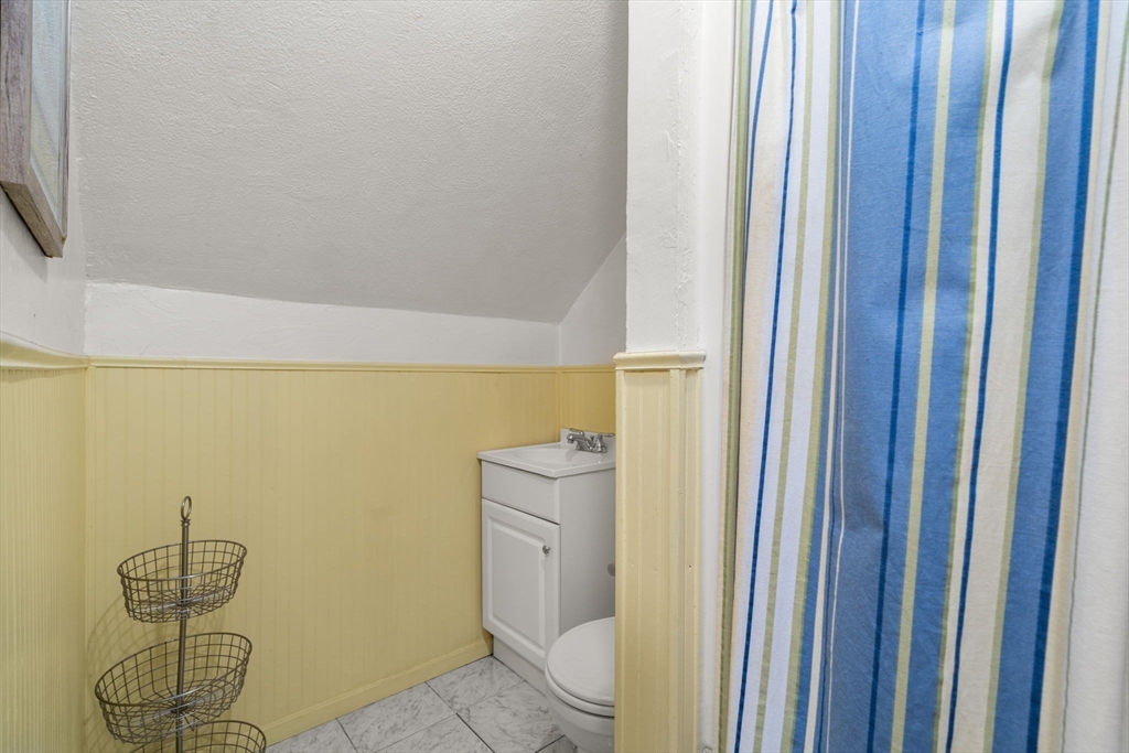 Medway, Massachusetts, 02053, United States, 4 Bedrooms Bedrooms, ,2 BathroomsBathrooms,Residential,For Sale,1975868