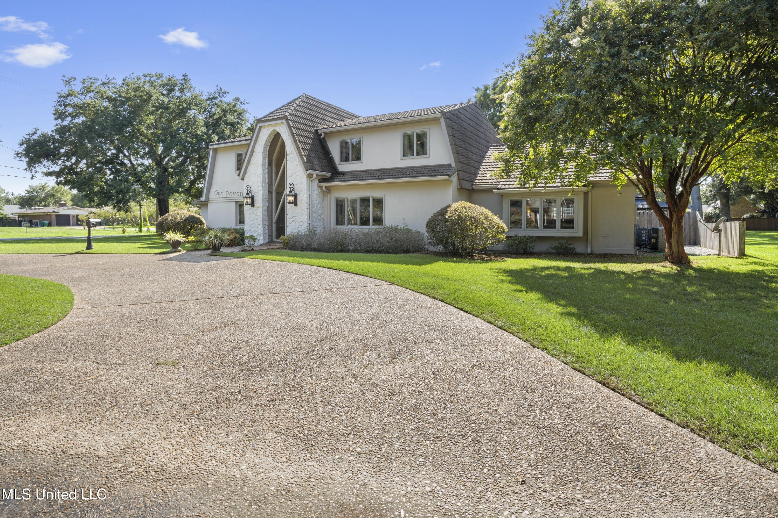 Gulfport, Mississippi, 39507, United States, 4 Bedrooms Bedrooms, ,4 BathroomsBathrooms,Residential,For Sale,1974539