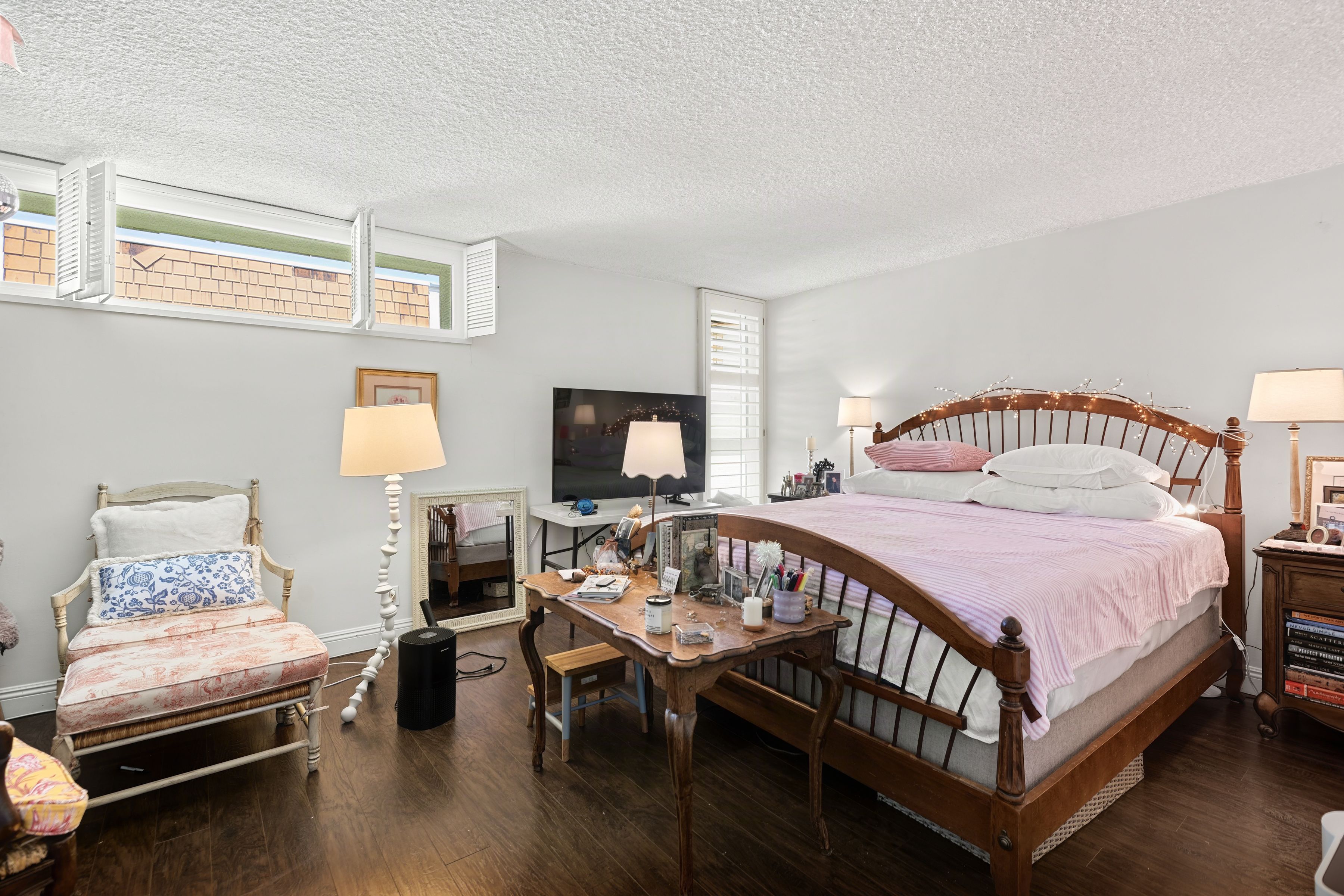  2338 S Beverly Glen Blvd - 物件實景