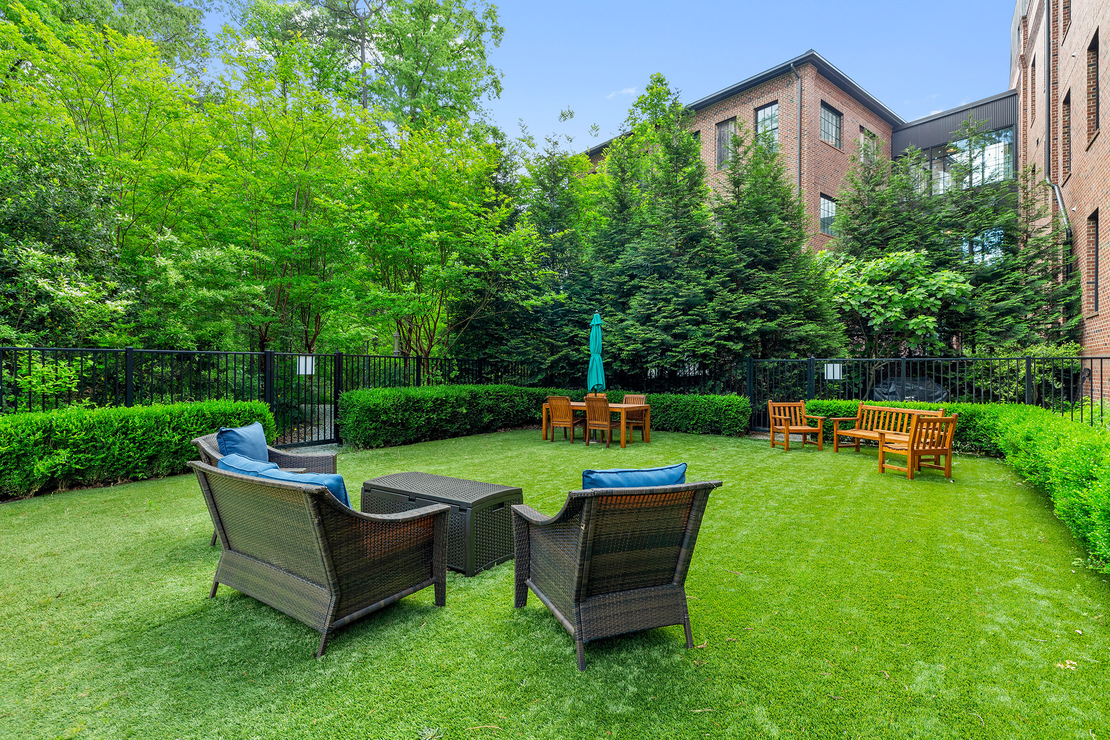  Top Floor, Corner Condo Overlooking Serenbe Stables - 物件實景