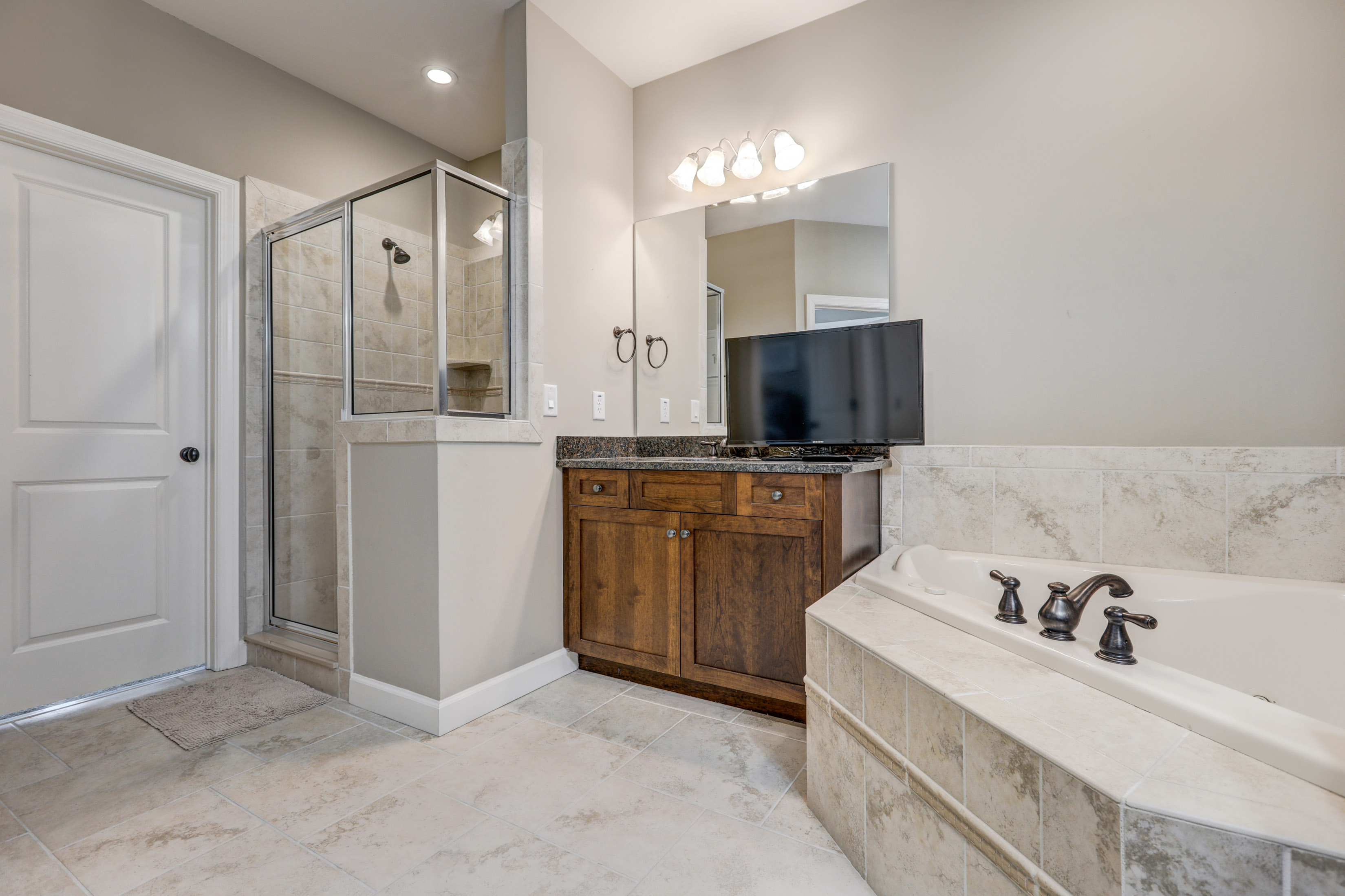  Exceptional End Unit Townhome in a Prime Smyrna Location - 物件實景