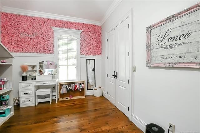 Tahlequah, Oklahoma, 74464, United States, 5 Bedrooms Bedrooms, ,5 BathroomsBathrooms,Residential,For Sale,1982771