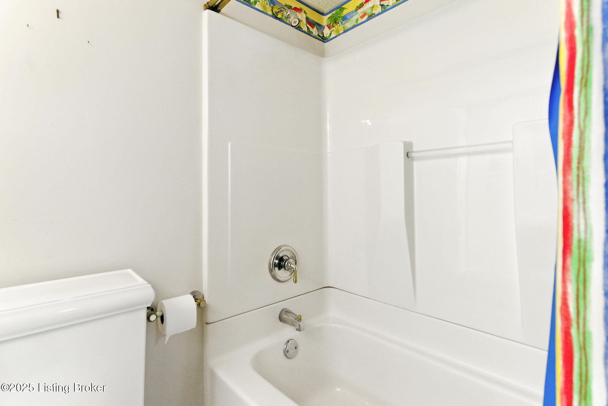 Prospect, Kentucky, 40059, United States, 4 Bedrooms Bedrooms, ,4 BathroomsBathrooms,Residential,For Sale,1941807