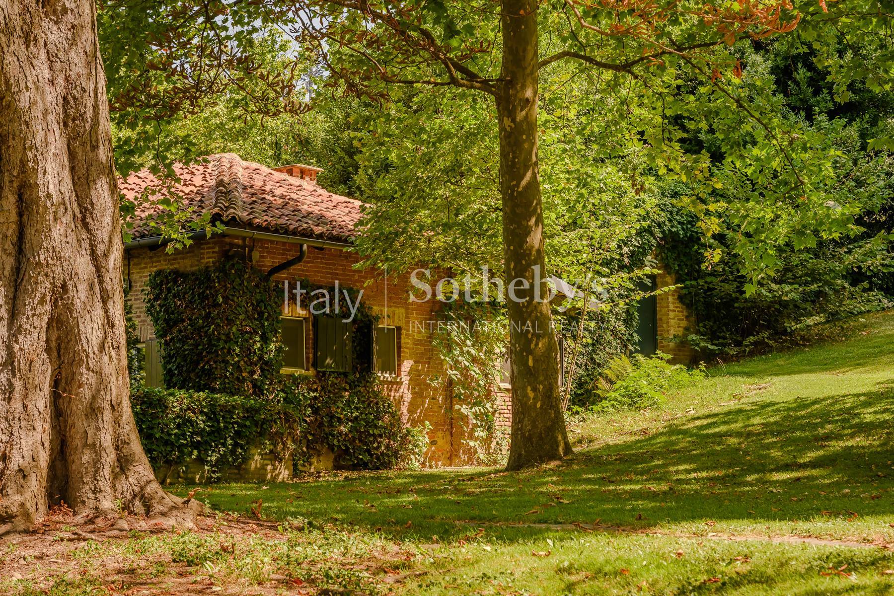  Iconic property nestled in the Turin hillside - 物件實景