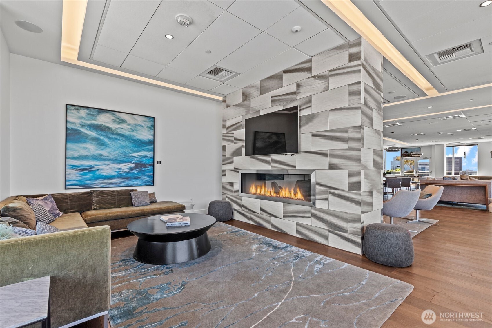 Seattle, Washington, 98101, United States, 2 Bedrooms Bedrooms, ,1 BathroomBathrooms,Residential,For Sale,1897094