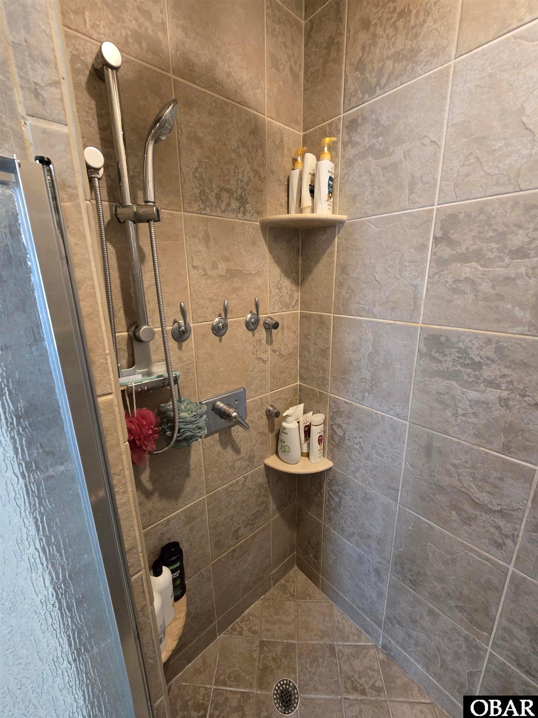 Powells Point, North Carolina, 27966, United States, 3 Bedrooms Bedrooms, ,3 BathroomsBathrooms,Residential,For Sale,1905964