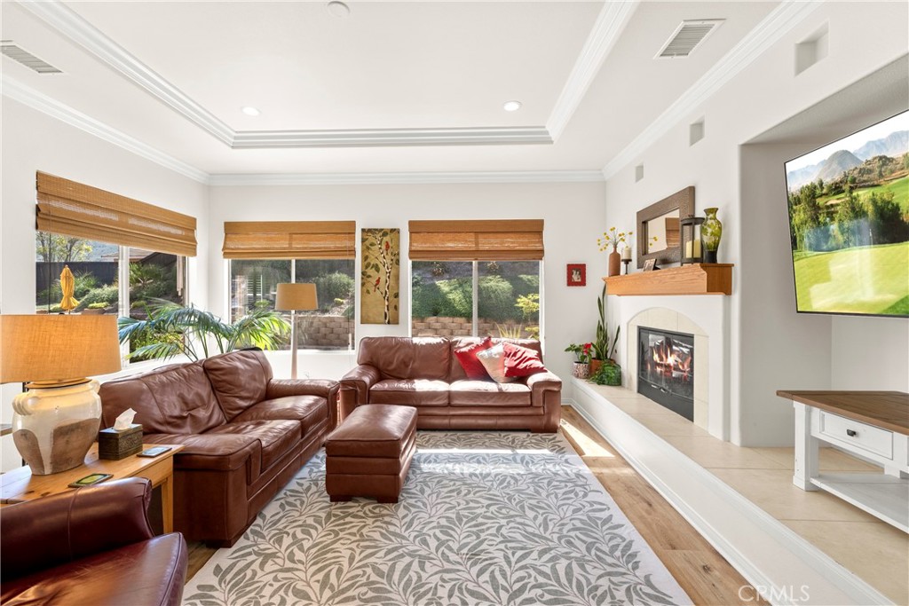 Murrieta, California, 92562, United States, 5 Bedrooms Bedrooms, ,3 BathroomsBathrooms,Residential,For Sale,1837849