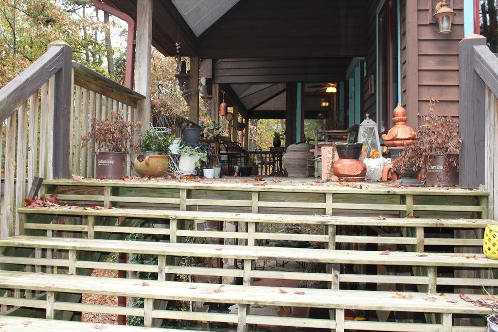 Murphy, North Carolina, 28906, United States, 2 Bedrooms Bedrooms, ,4 BathroomsBathrooms,Residential,For Sale,1915362