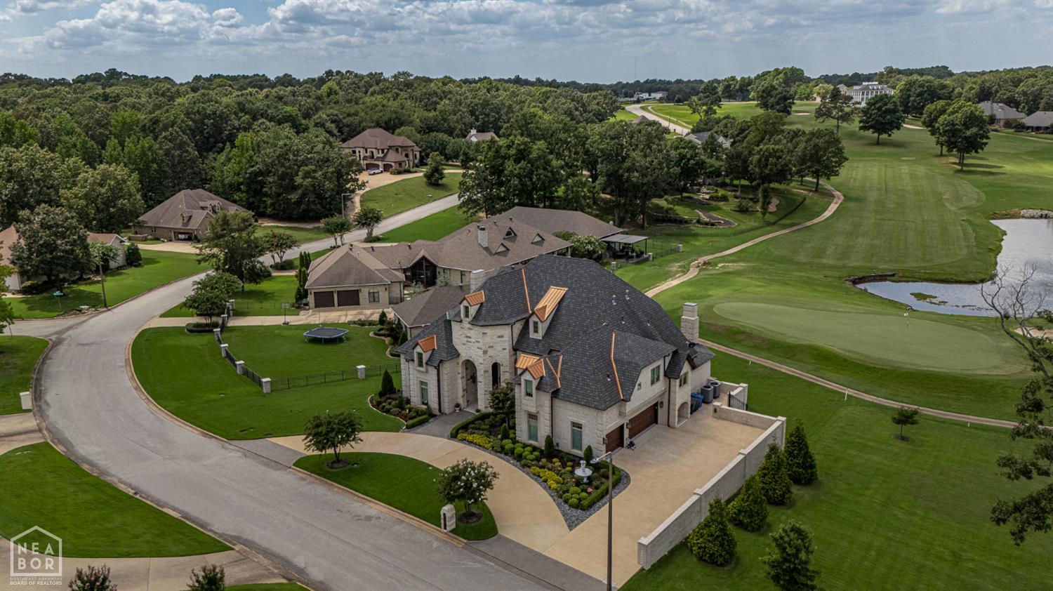 Jonesboro, Arkansas, 72404, United States, ,5 BathroomsBathrooms,Residential,For Sale,1974751