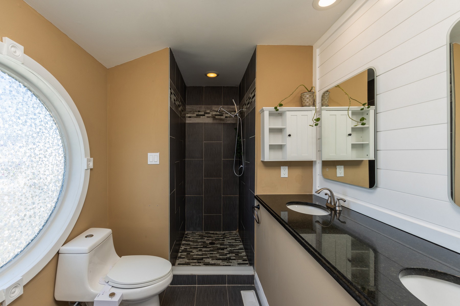  11 Point Drive - 物件實景