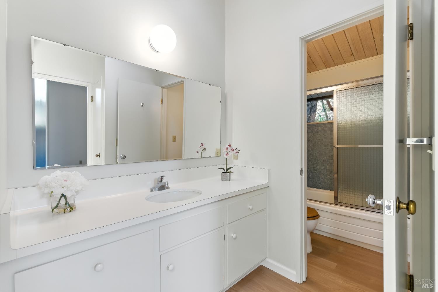 Fairfax, California, 94930, United States, 2 Bedrooms Bedrooms, ,1 BathroomBathrooms,Residential,For Sale,1926139