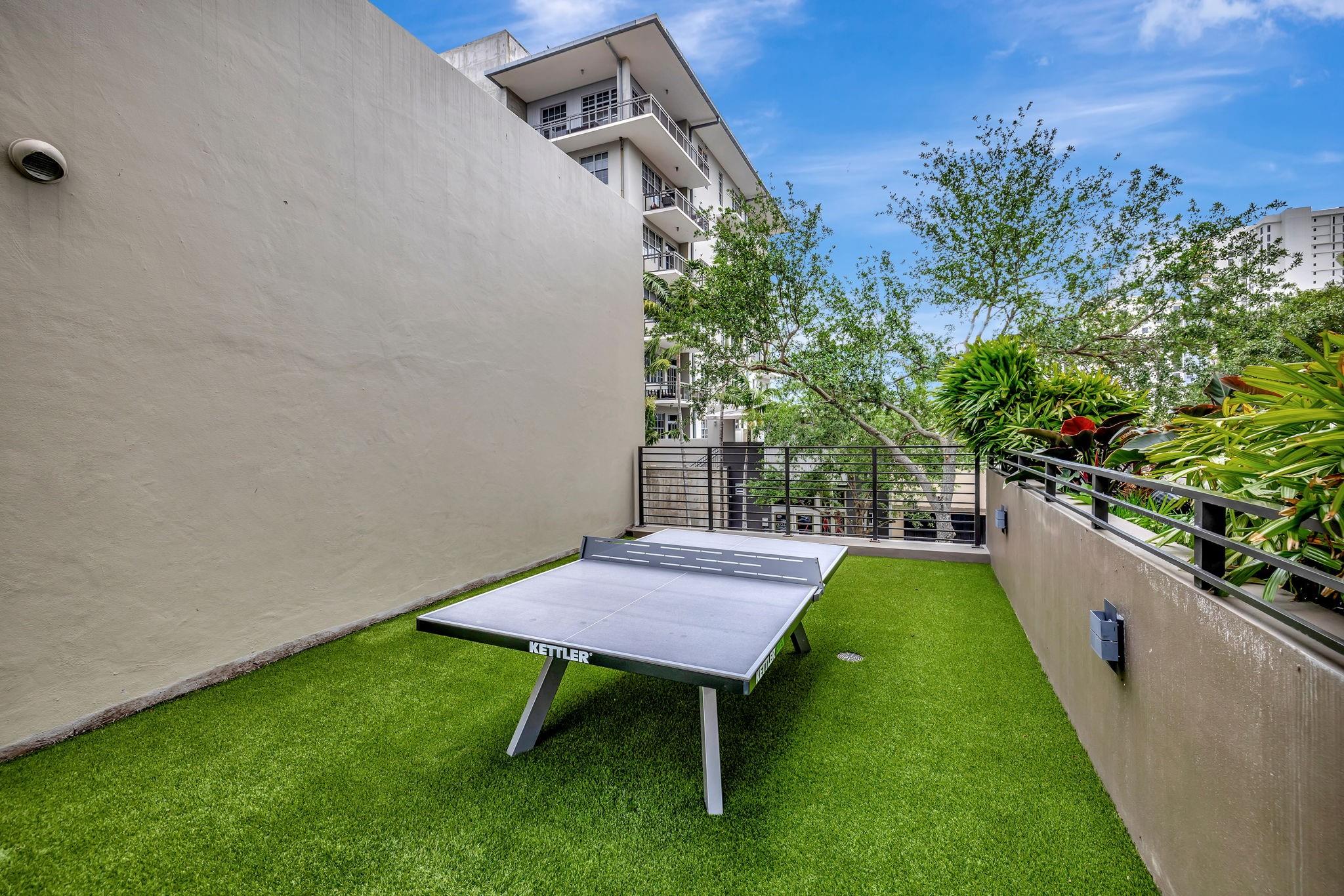 Fort Lauderdale, Florida, 33301, United States, 2 Bedrooms Bedrooms, ,2 BathroomsBathrooms,Residential,For Sale,1921880