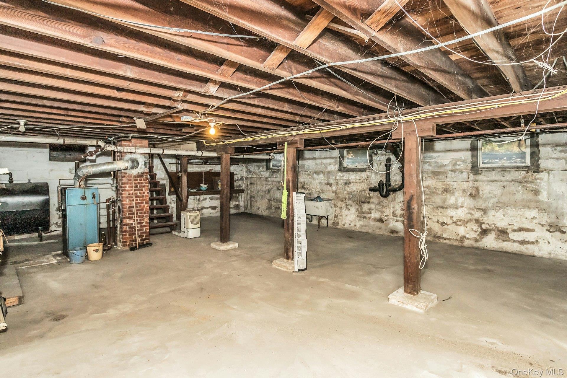 Northport, New York, 11768, United States, 2 Bedrooms Bedrooms, ,1 BathroomBathrooms,Residential,For Sale,1987614