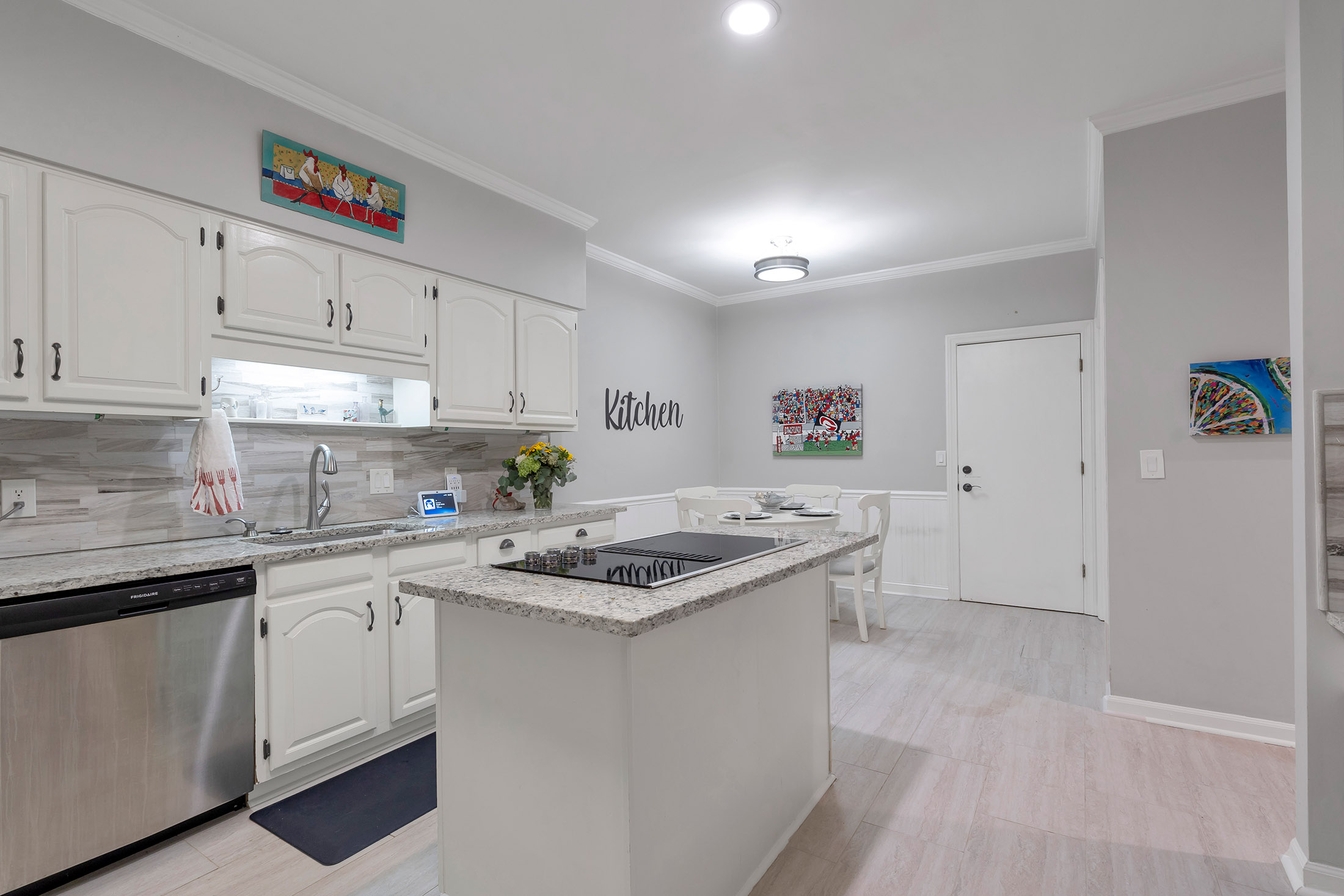  Special Townhome Tucked in a Quiet Sandy Springs Community - 物件實景
