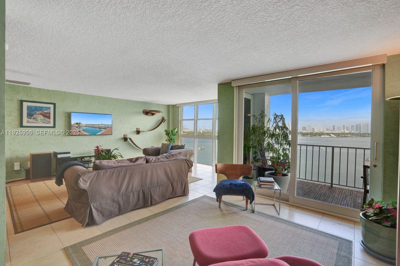 Miami Beach, Florida, 33139, United States, 2 Bedrooms Bedrooms, ,2 BathroomsBathrooms,Residential,For Sale,2002895