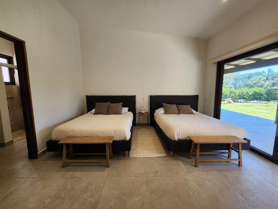 Valle de Bravo, Estado de México, 51200, Mexico, 4 Bedrooms Bedrooms, ,5 BathroomsBathrooms,Residential,For Sale,1917962