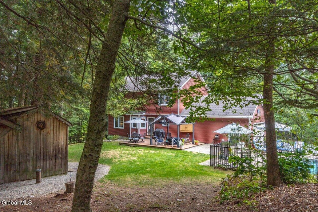 Queensbury, New York, 12804, United States, 3 Bedrooms Bedrooms, ,3 BathroomsBathrooms,Residential,For Sale,1942112