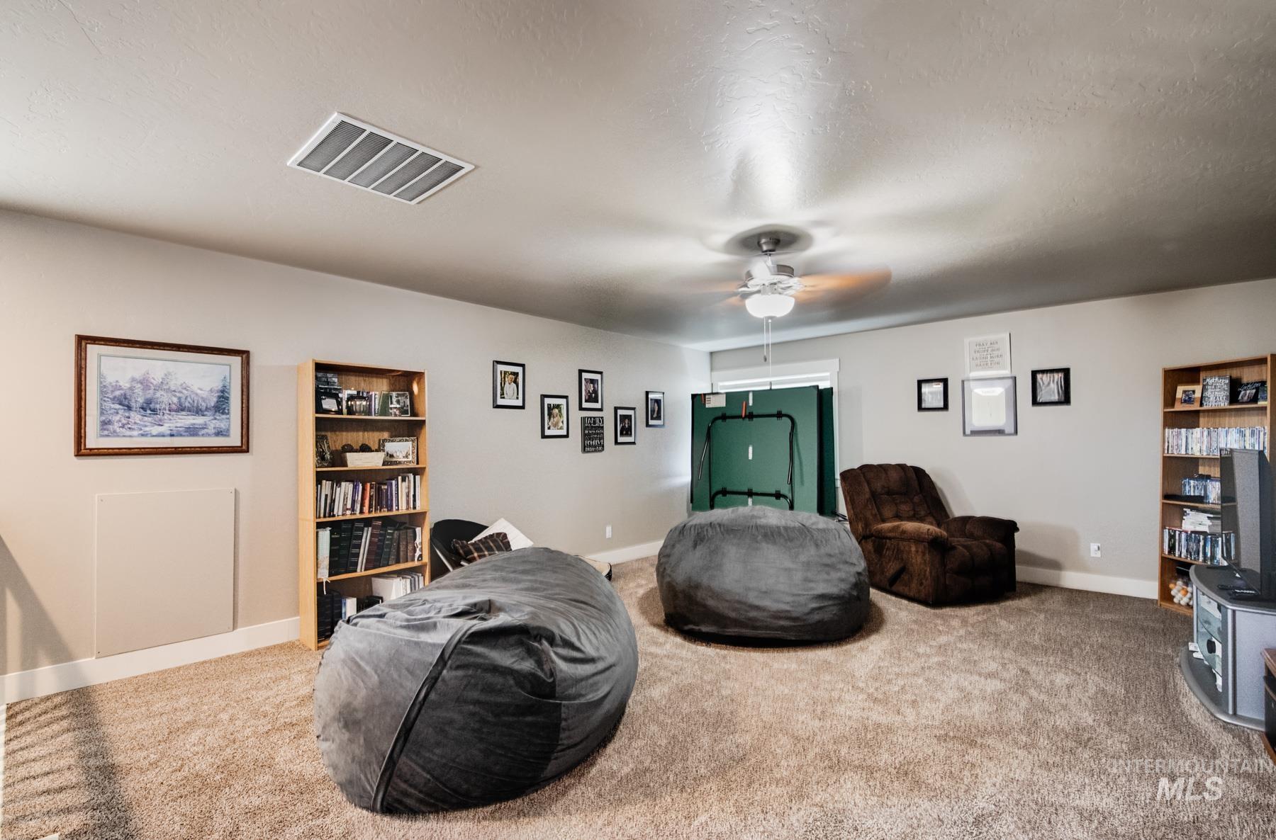 Kuna, Idaho, 83634, United States, 5 Bedrooms Bedrooms, ,4 BathroomsBathrooms,Residential,For Sale,1848716