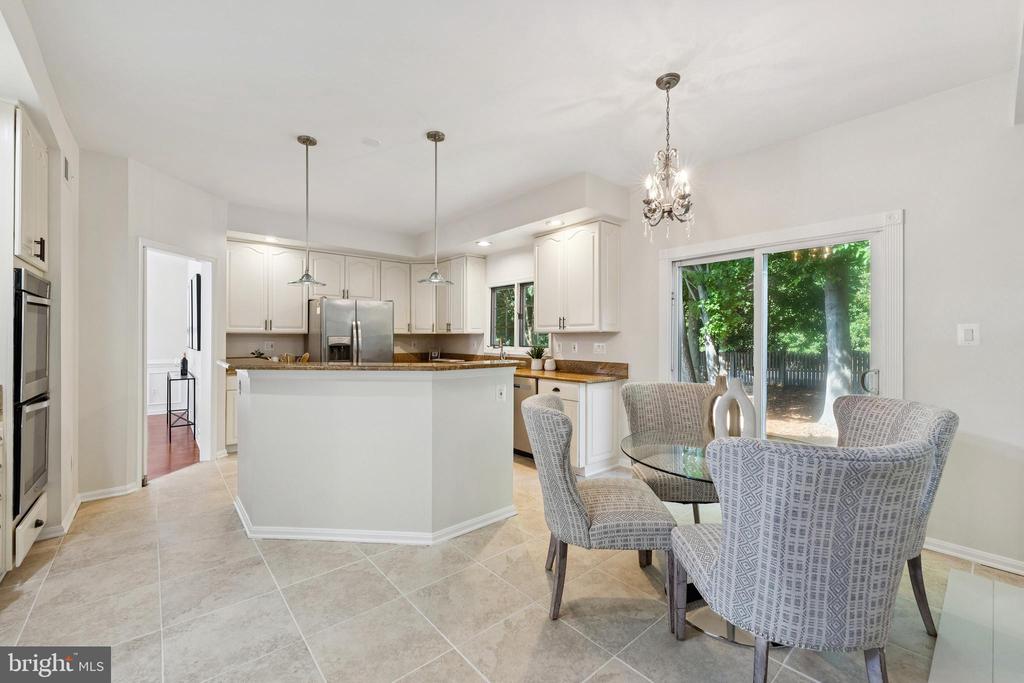 Fairfax Station, Virginia, 22039, United States, 5 Bedrooms Bedrooms, ,4 BathroomsBathrooms,Residential,For Sale,1887245