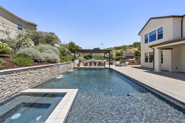 Escondido, California, 92029, United States, 5 Bedrooms Bedrooms, ,5 BathroomsBathrooms,Residential,For Sale,2029971