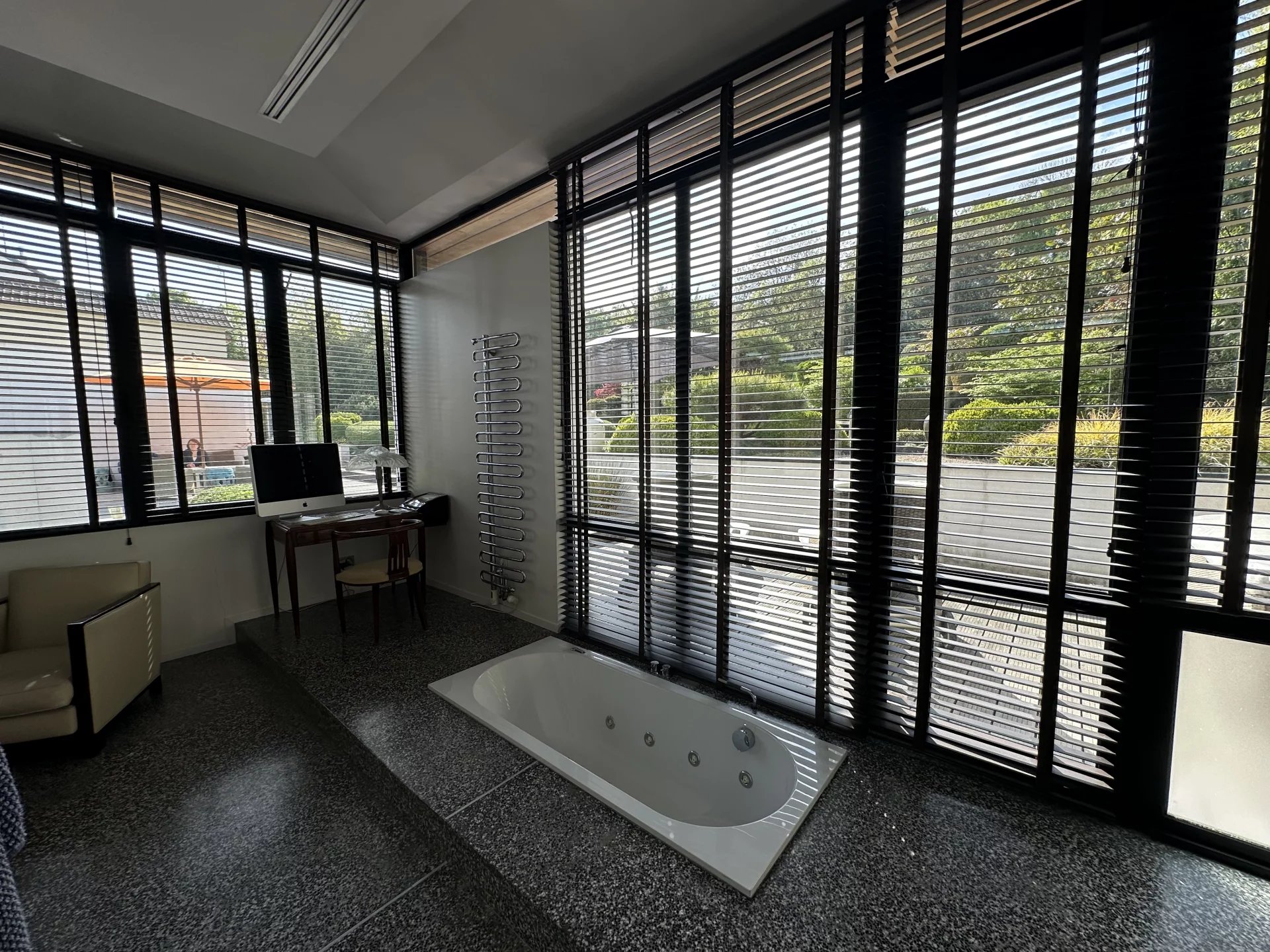 Le Pecq, Île-de-France, 78230, FR, 5 Bedrooms Bedrooms, ,Residential,For Sale,1994404