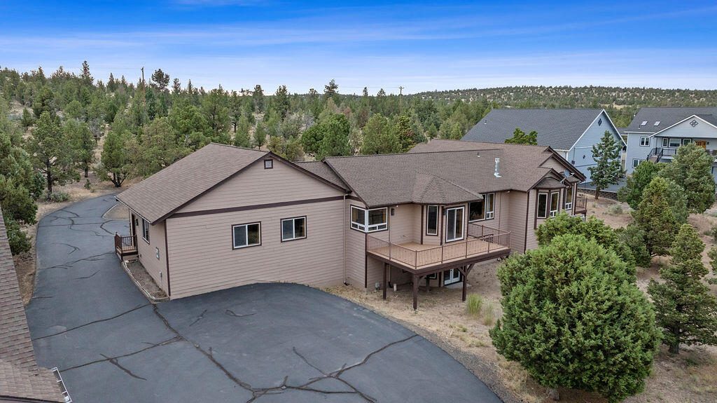 Prineville, Oregon, 97754, United States, 4 Bedrooms Bedrooms, ,3 BathroomsBathrooms,Residential,For Sale,1896038