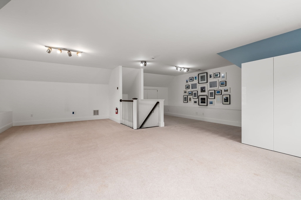 Natick, Massachusetts, 01760, United States, 3 Bedrooms Bedrooms, ,3 BathroomsBathrooms,Residential,For Sale,1941867