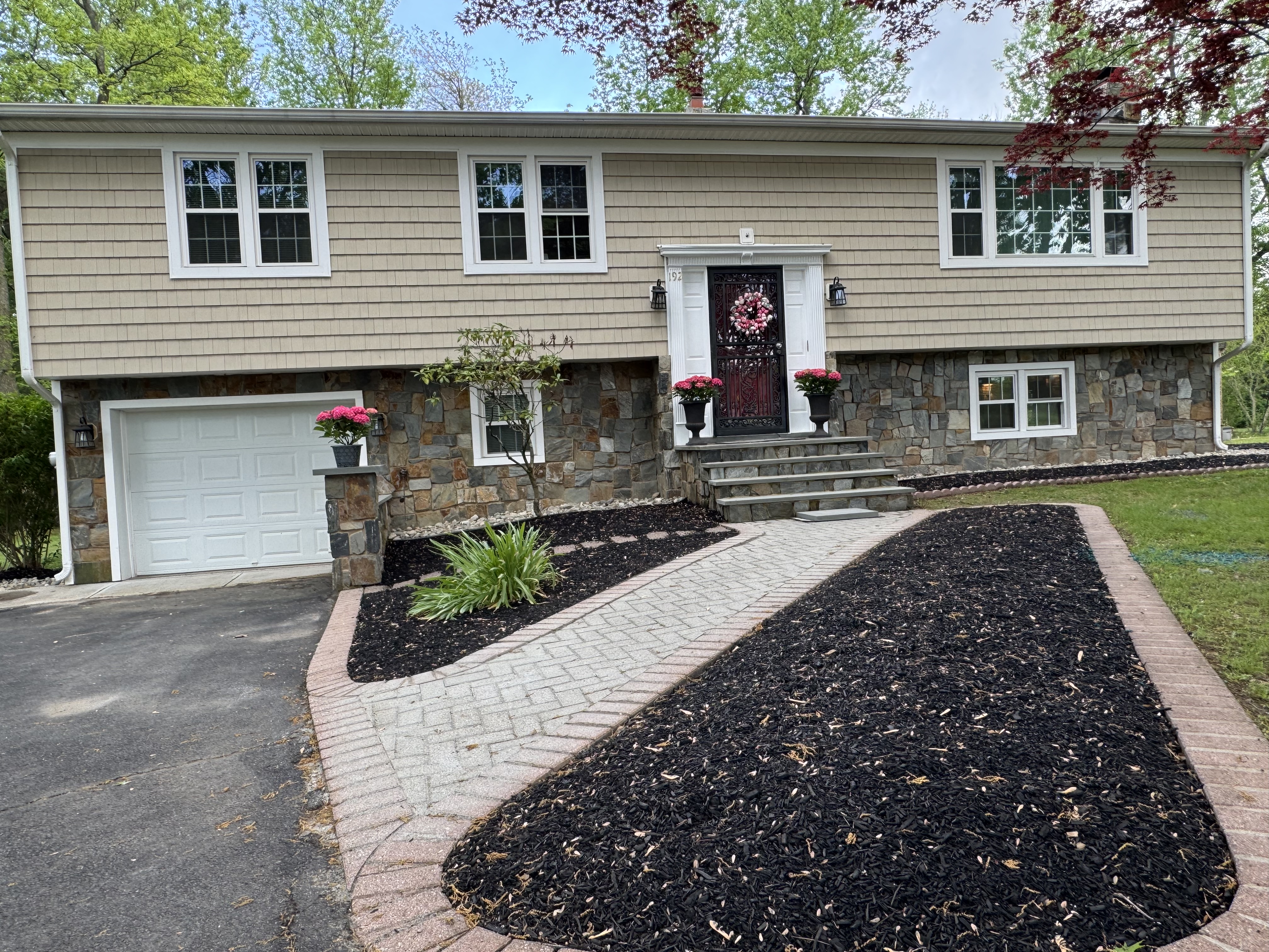 Ewing, New Jersey, 08638, United States, 3 Bedrooms Bedrooms, ,3 BathroomsBathrooms,Residential,For Sale,1855464