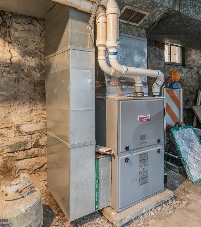 Marshall Shadeland, Pennsylvania, 15212, United States, 6 Bedrooms Bedrooms, ,2 BathroomsBathrooms,Residential,For Sale,1998082