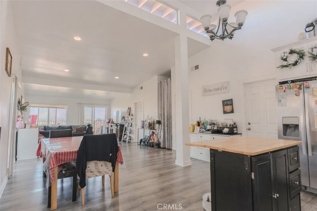 Los Angeles, California, 90063, United States, 5 Bedrooms Bedrooms, ,Residential,For Sale,2014763