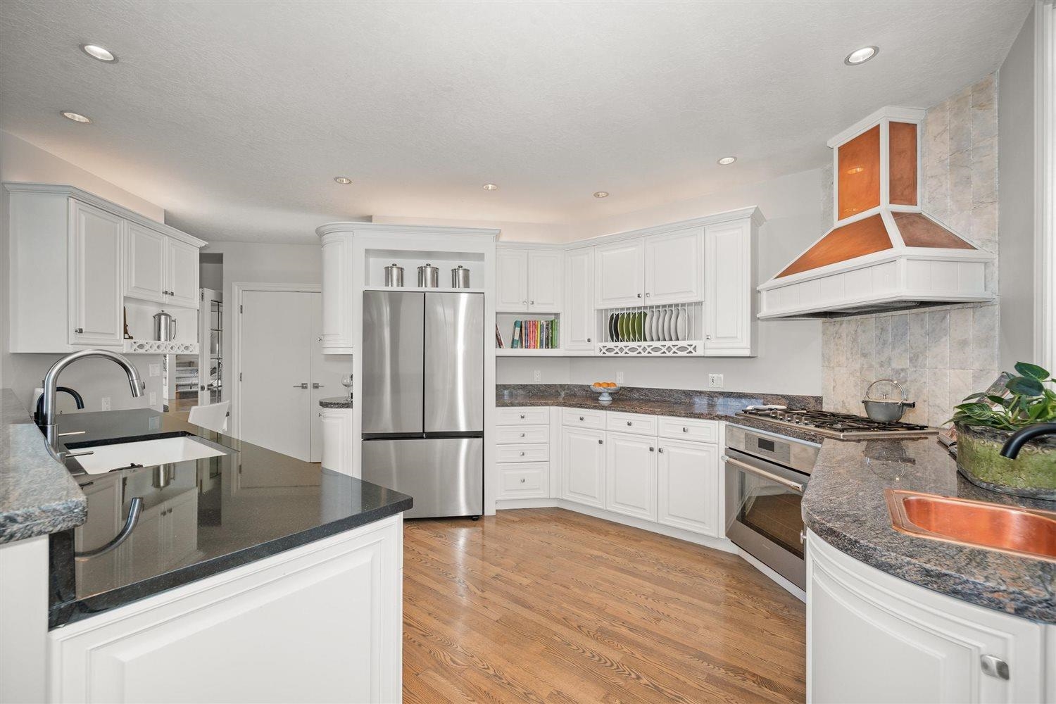 Spokane, Washington, 99223, United States, 6 Bedrooms Bedrooms, ,5 BathroomsBathrooms,Residential,For Sale,1978662