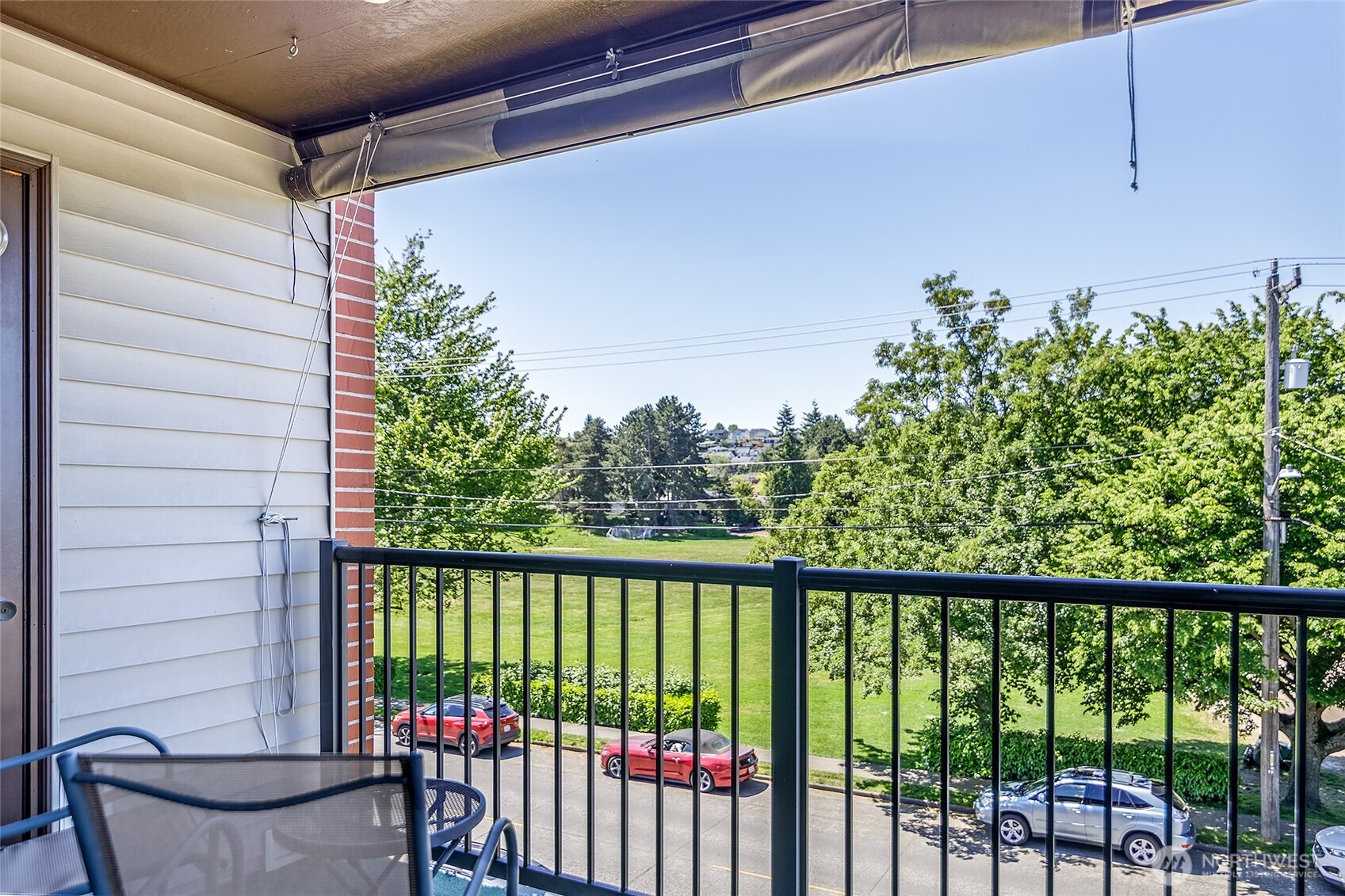 Seattle, Washington, 98199, United States, 2 Bedrooms Bedrooms, ,2 BathroomsBathrooms,Residential,For Sale,1848427