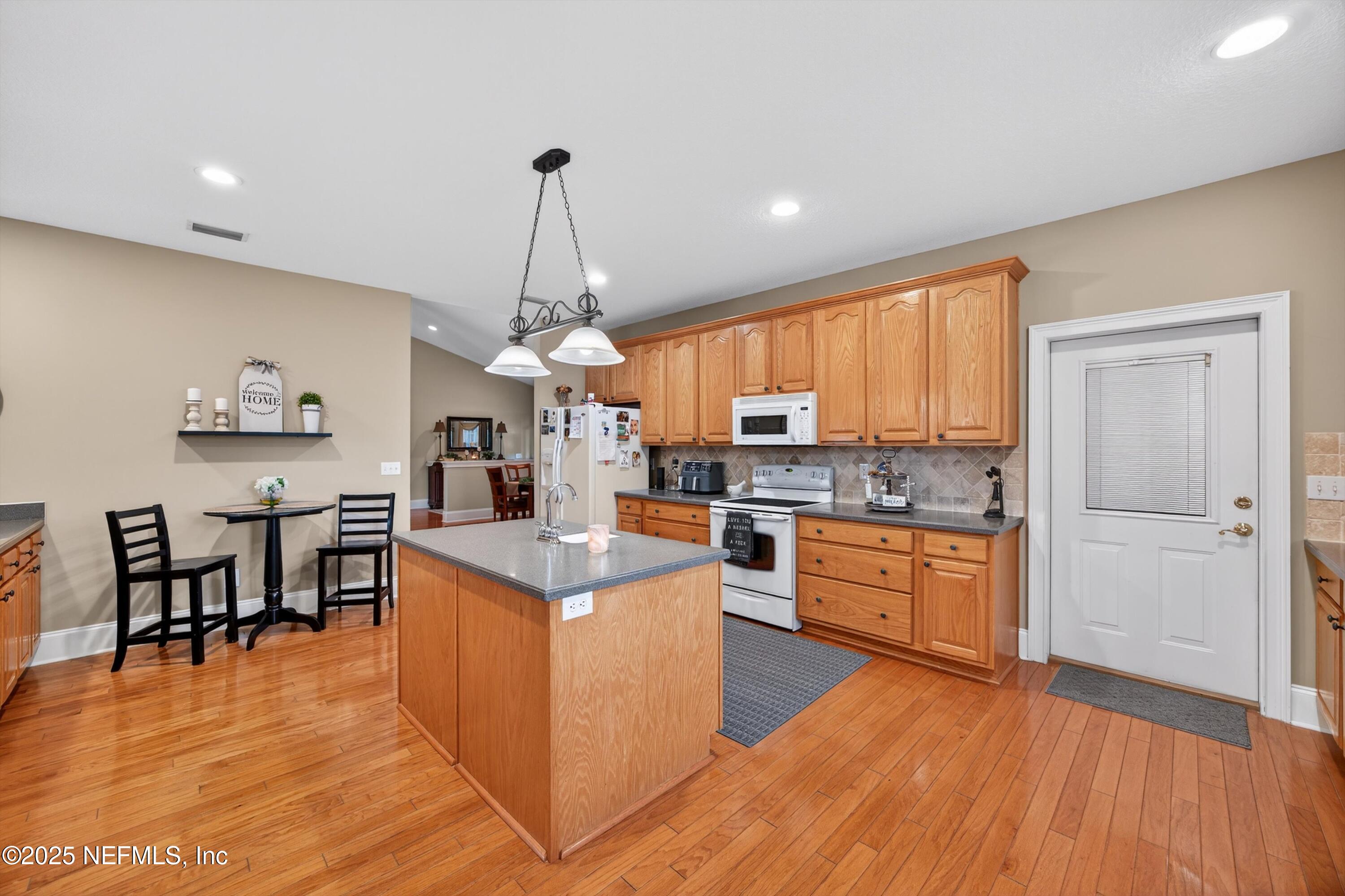 Glen St. Mary, Florida, 32040, United States, 4 Bedrooms Bedrooms, ,3 BathroomsBathrooms,Residential,For Sale,1862289