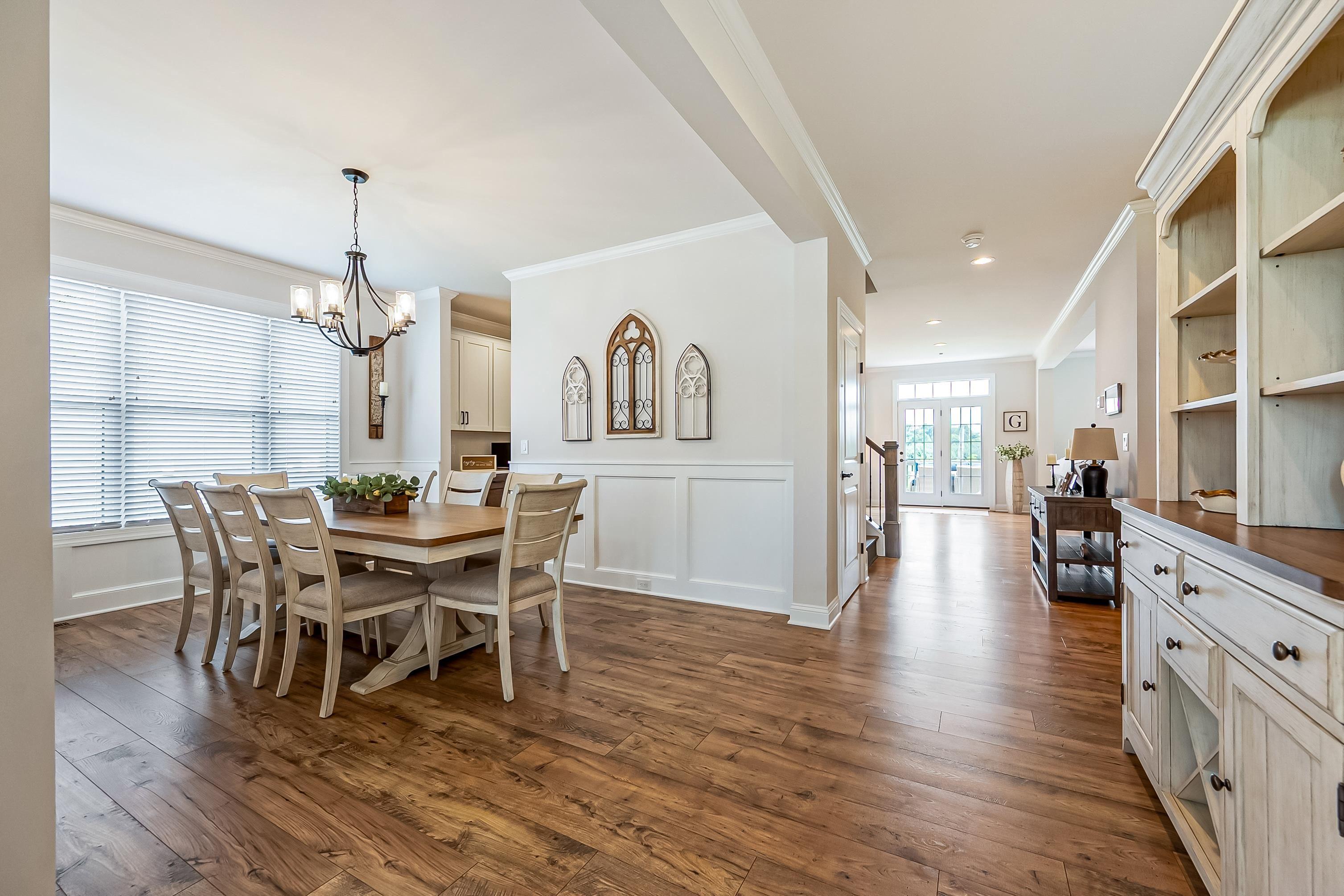 Christiansburg, Virginia, 24073, United States, 4 Bedrooms Bedrooms, ,5 BathroomsBathrooms,Residential,For Sale,1903895