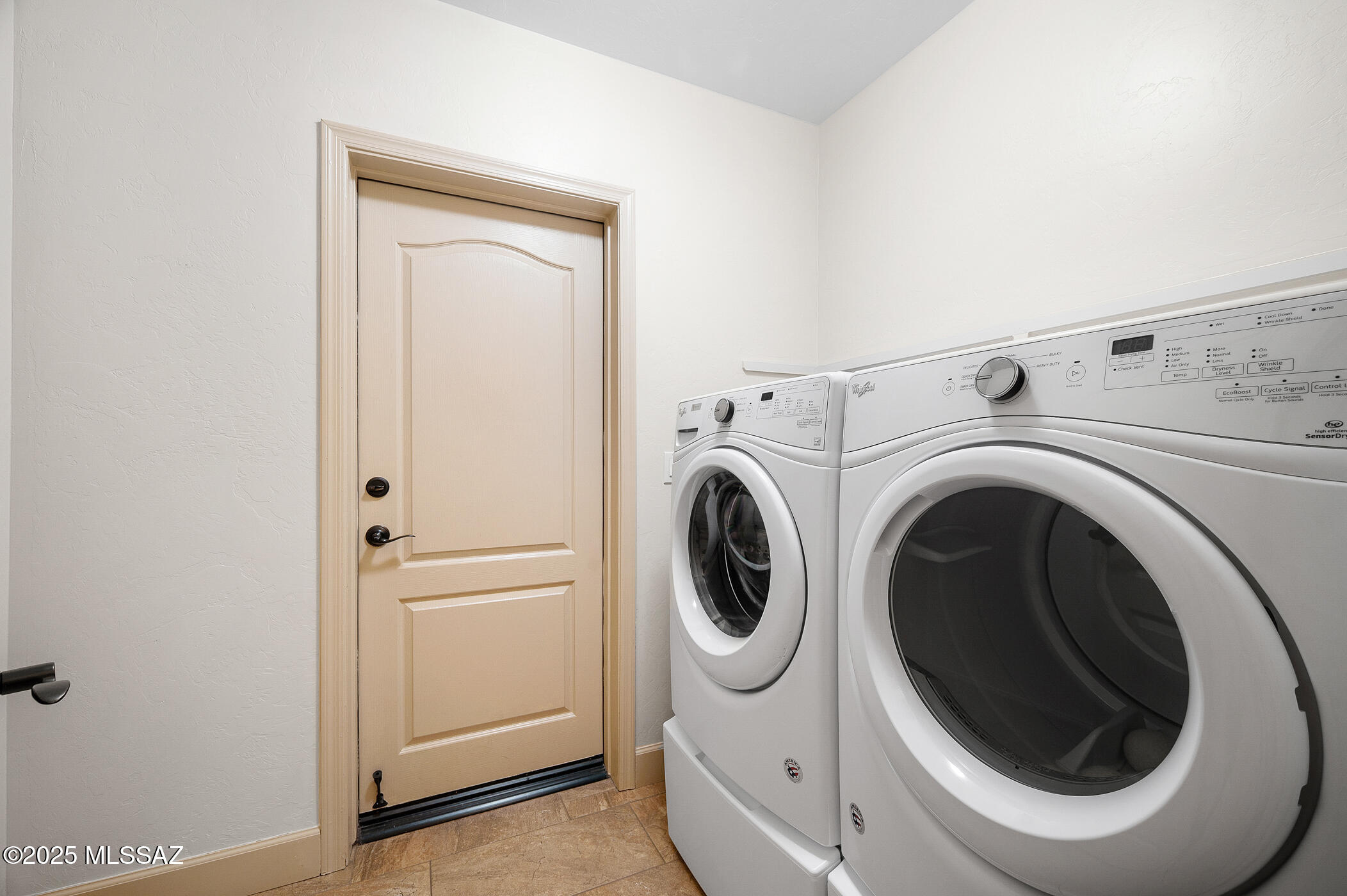 Tucson, Arizona, 85749, United States, 3 Bedrooms Bedrooms, ,3 BathroomsBathrooms,Residential,For Sale,1999814