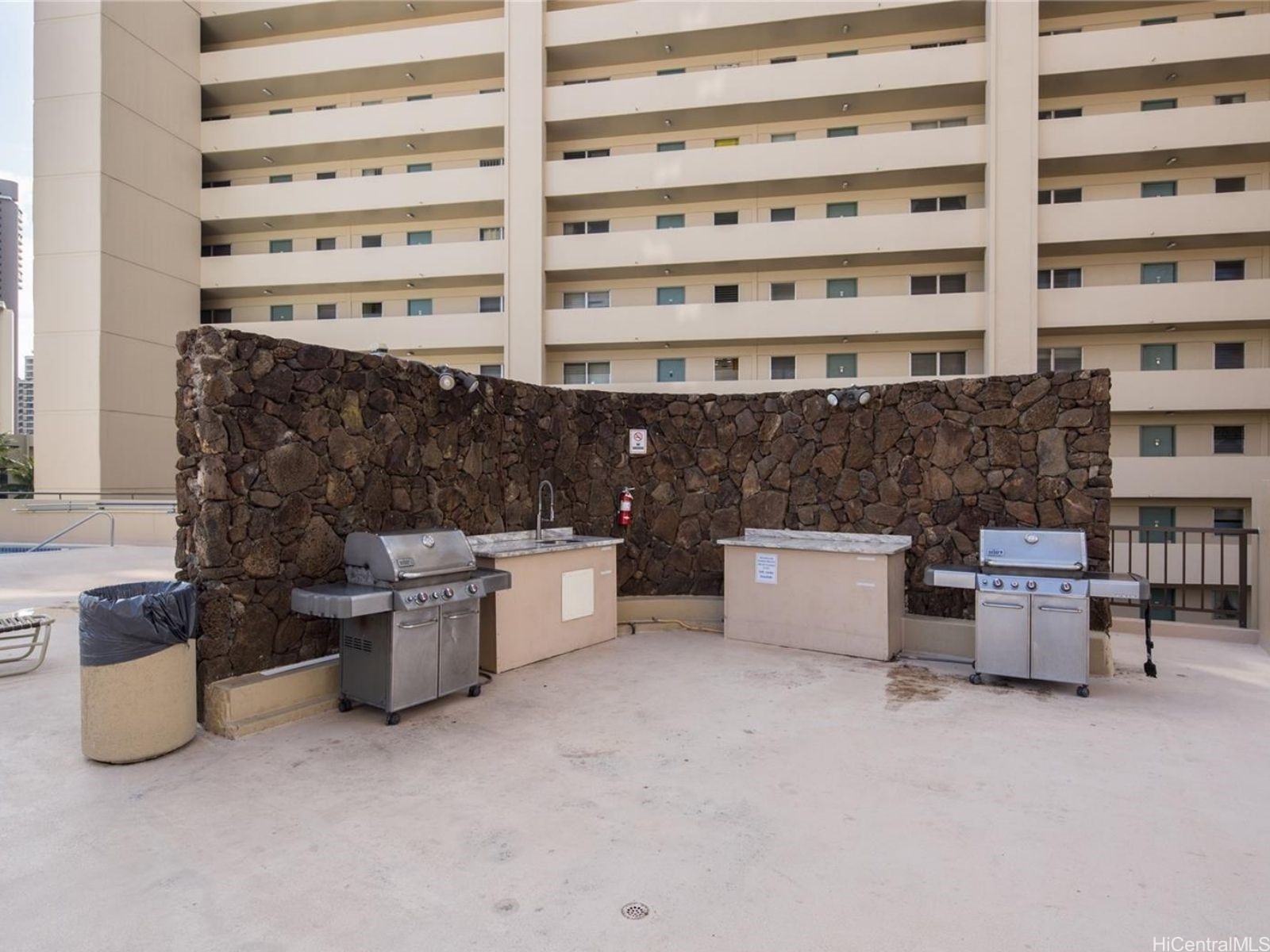 Honolulu, Hawaii, 96815, United States, 1 Bedroom Bedrooms, ,2 BathroomsBathrooms,Residential,For Sale,1898628