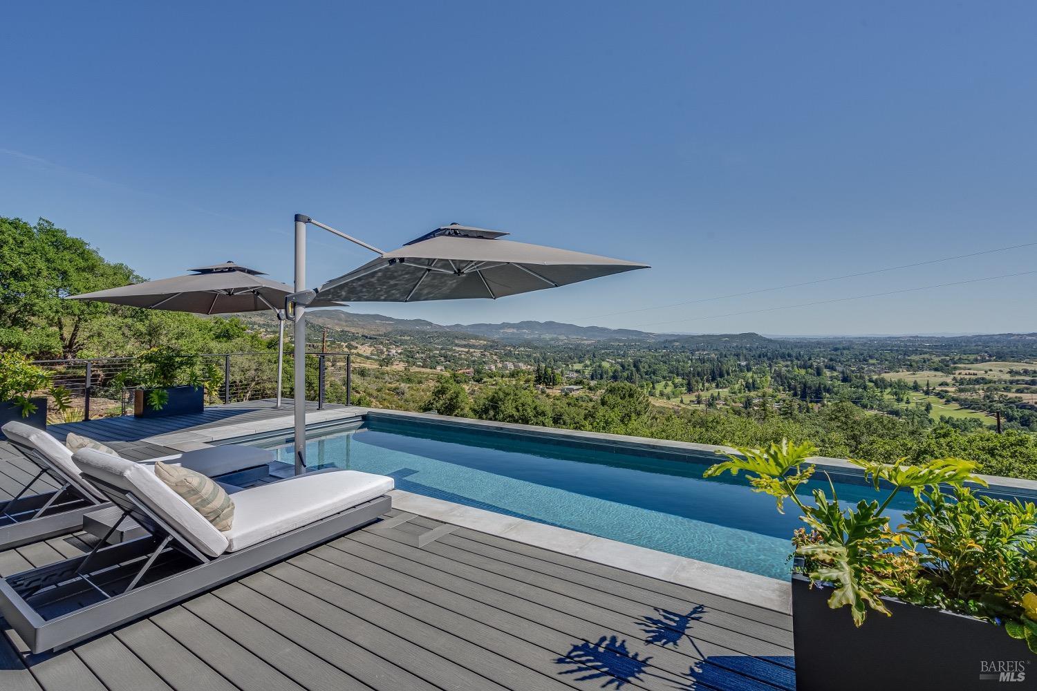 Napa, California, 94558, United States, 2 Bedrooms Bedrooms, ,5 BathroomsBathrooms,Residential,For Sale,1759434