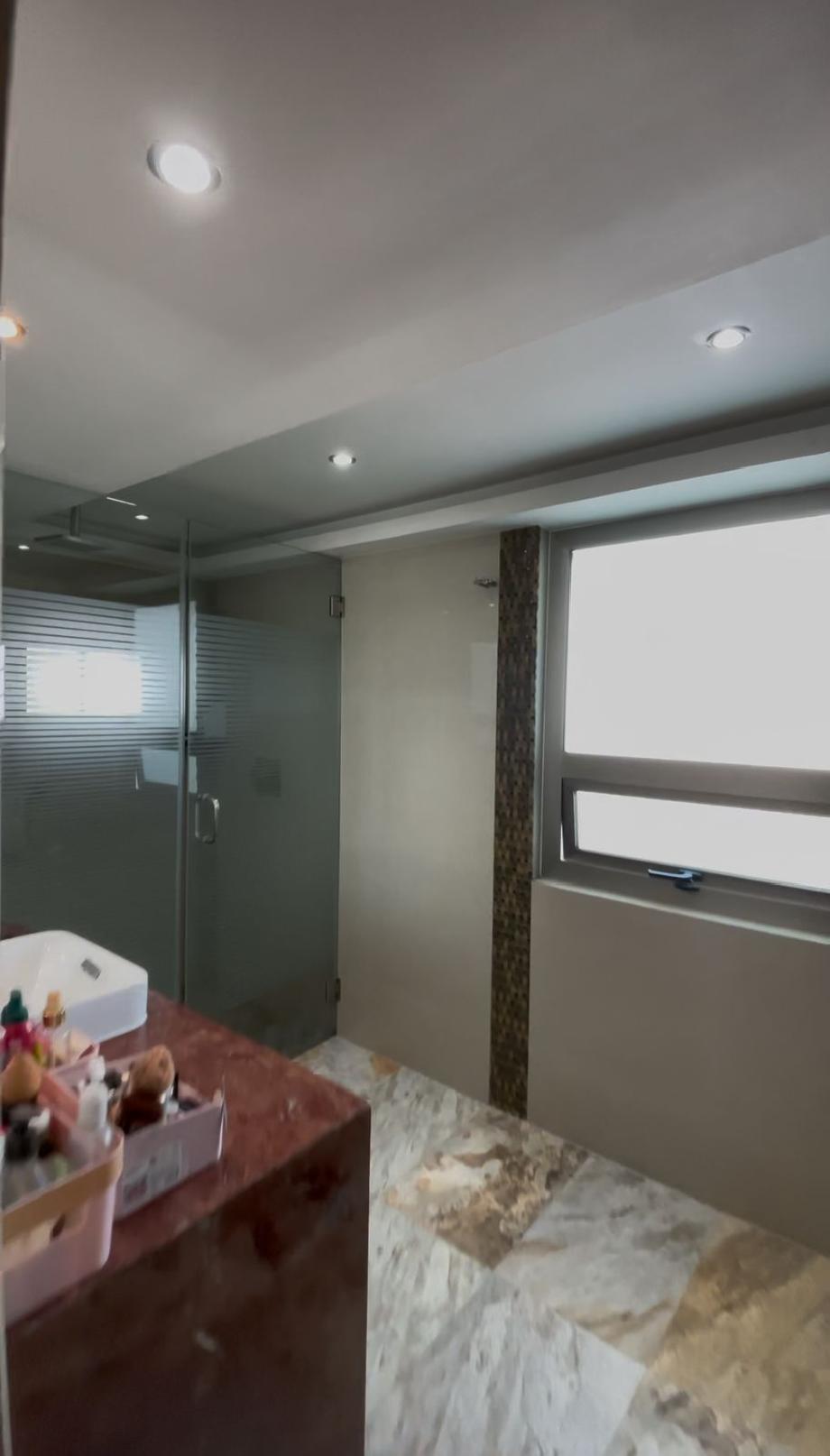 Metepec, Estado de méxico, 52169, Mexico, 5 Bedrooms Bedrooms, ,2 BathroomsBathrooms,Residential,For Sale,1804093