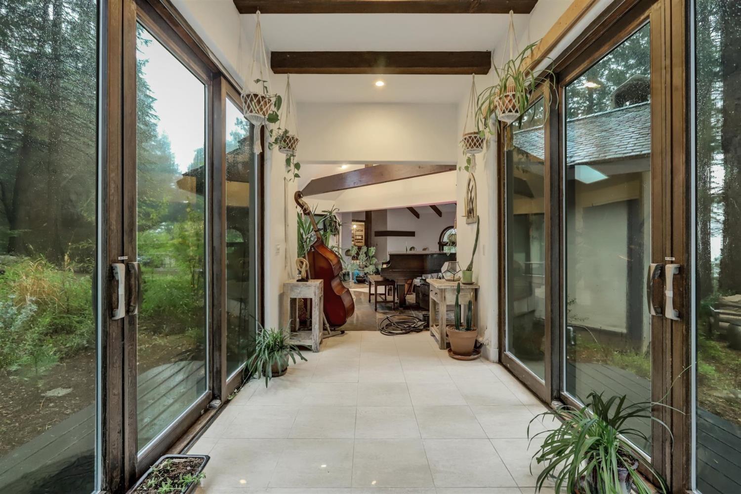 Nevada City, California, 95959, United States, 6 Bedrooms Bedrooms, ,5 BathroomsBathrooms,Residential,For Sale,1997761