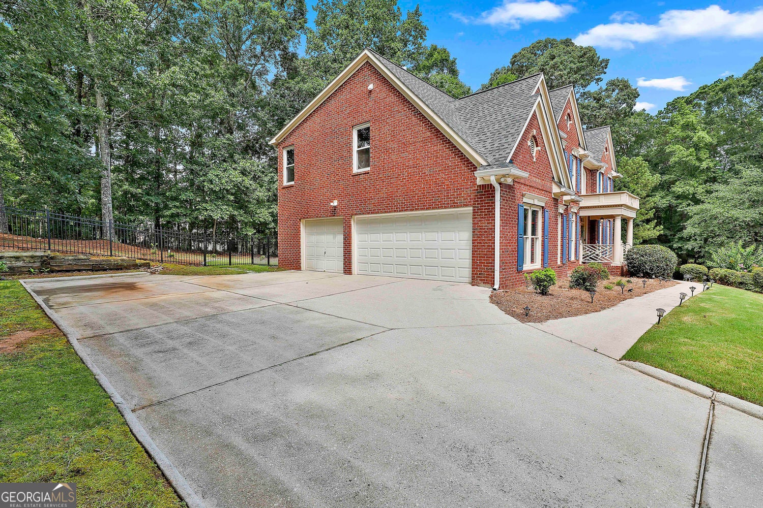 Tyrone, Georgia, 30290, United States, 4 Bedrooms Bedrooms, ,4 BathroomsBathrooms,Residential,For Sale,1922559