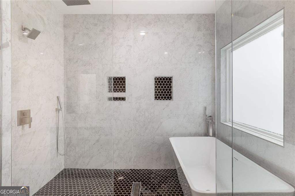 Avondale Estates, Georgia, 30002, United States, 5 Bedrooms Bedrooms, ,5 BathroomsBathrooms,Residential,For Sale,1904191