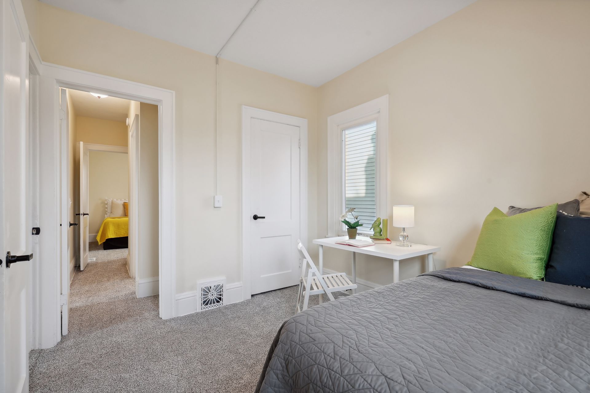  Thoughtfully Updated in Minneapolis’ Folwell Neighborhood - 物件實景