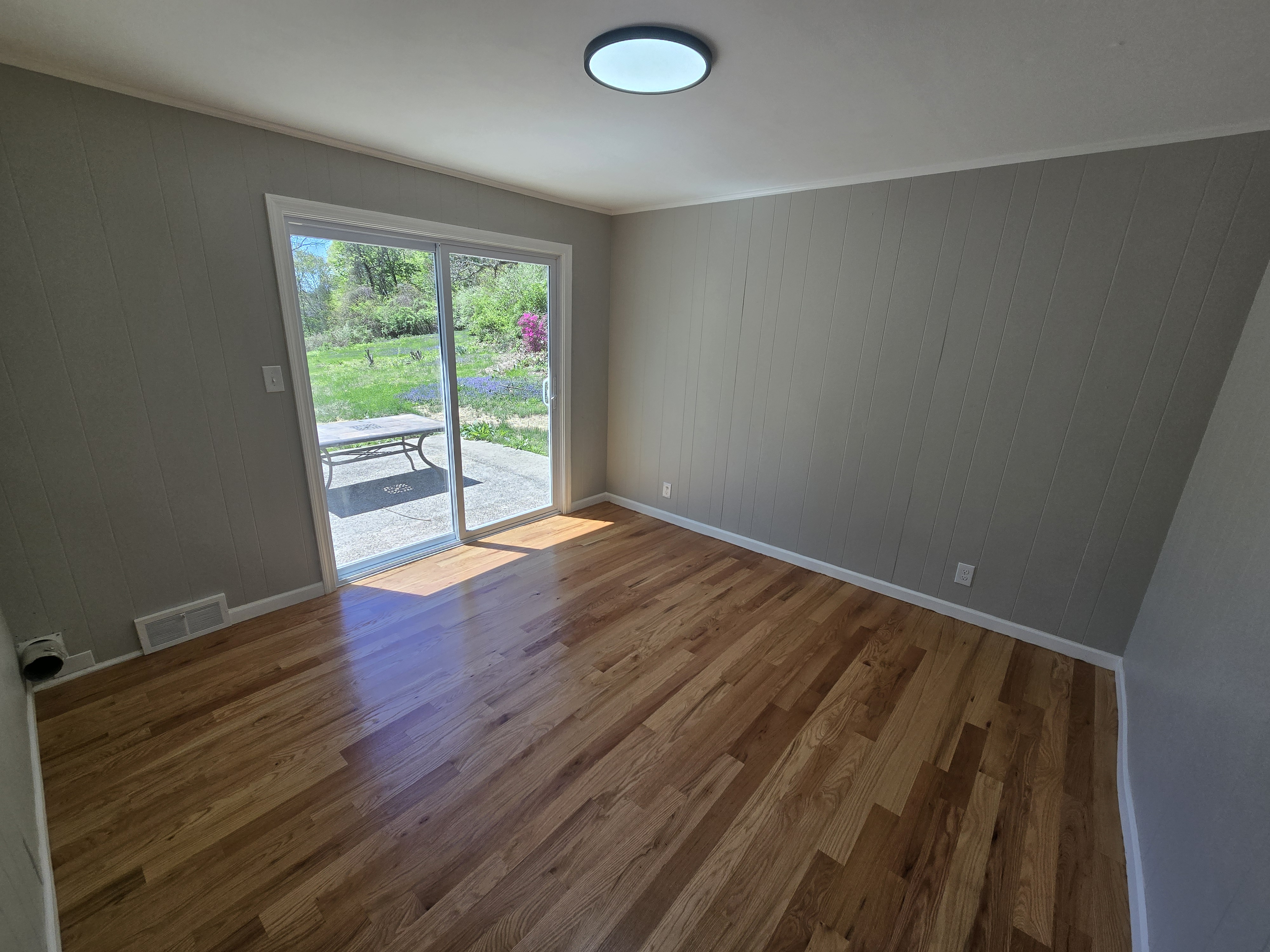 Beacon Falls, Connecticut, 06403, United States, 5 Bedrooms Bedrooms, ,2 BathroomsBathrooms,Residential,For Sale,2045464