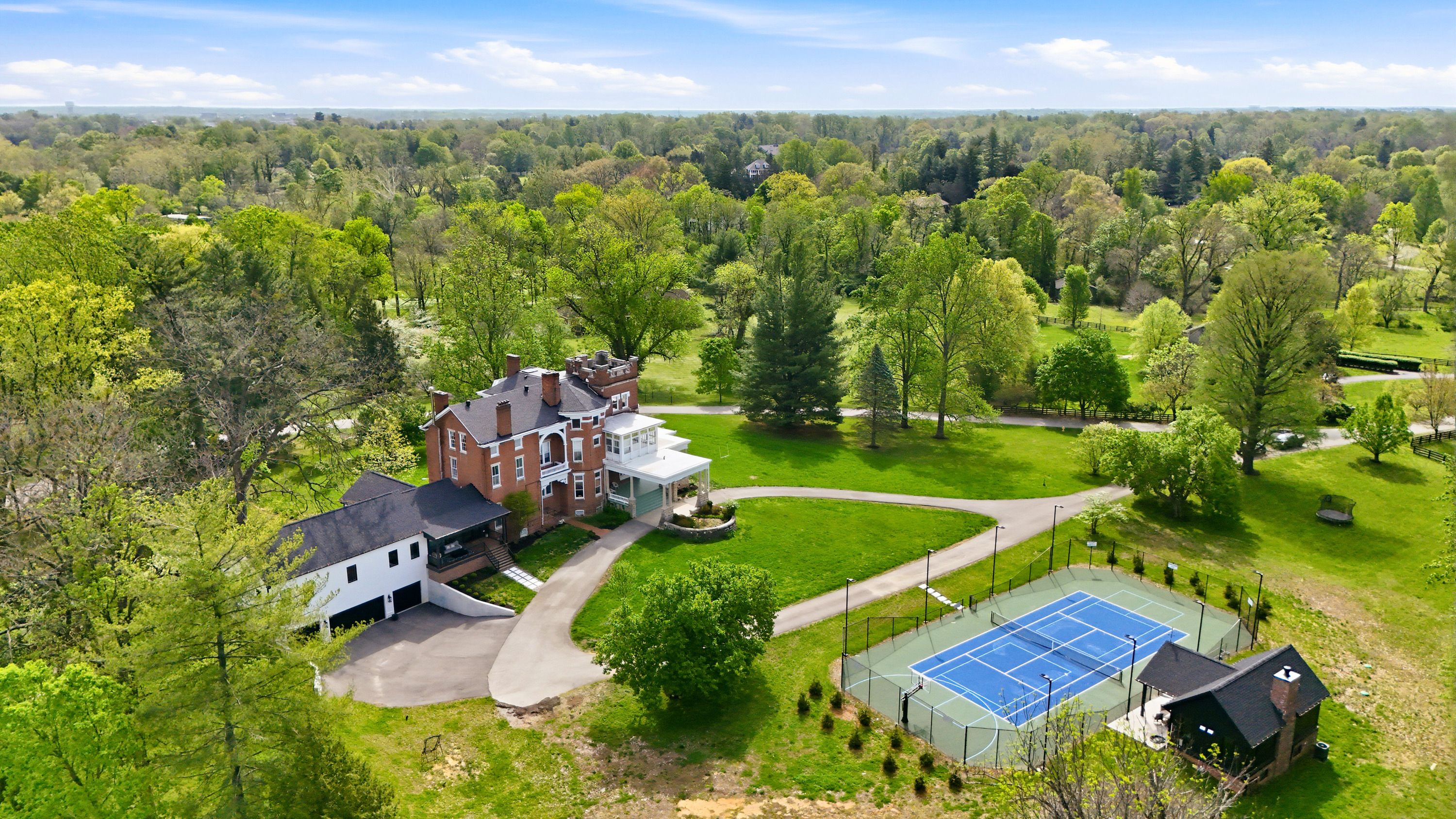  2106 Homewood Drive, Louisville, KY 40223 - 物件實景